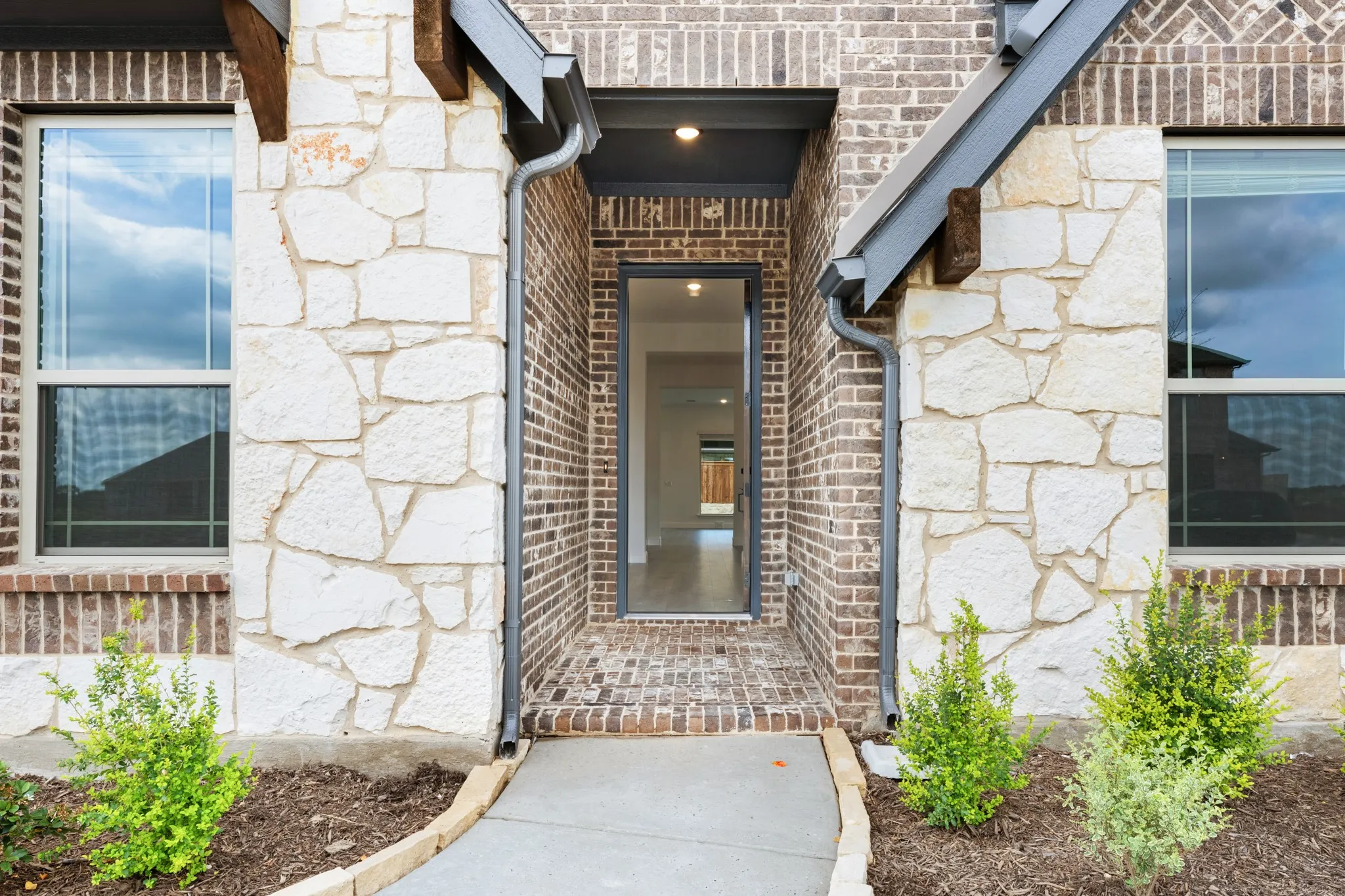 Single Family Residence For Sale in Kaufman County , 2406 Drummond Street, Forney, Texas 75126, 4 Bedroom, 3 Bathroom, 2 Garage spaces, 2,527 Sqft, built in 2026, New Construction - Complete, mls#21165954, Real Estate Agent in Forney, Homes For Sale in Kaufman county, Homes For Sale in Forney, Realtor in Forney Texas, Real Estate Brokerage Independent Realty Texas, Luminita Cordes Realtor