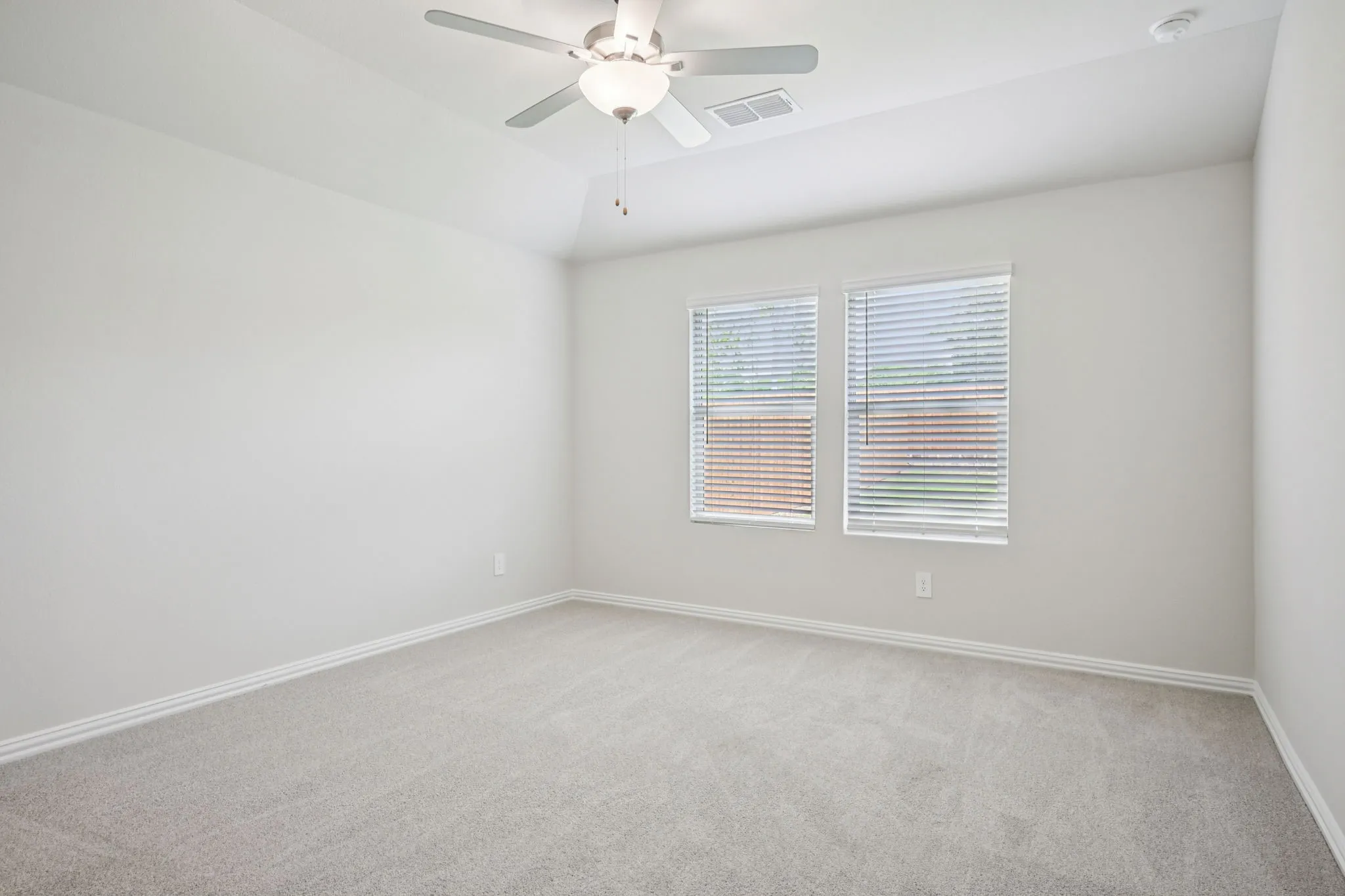 Single Family Residence For Sale in Grayson County , 2207 Rannoch Street, Sherman, Texas 75092, 3 Bedroom, 2 Bathroom, 2 Garage spaces, 1,659 Sqft, built in 2026, New Construction - Incomplete, mls#21165439, Real Estate Agent in Sherman, Homes For Sale in Grayson county, Homes For Sale in Sherman, Realtor in Sherman Texas, Real Estate Brokerage Independent Realty Texas, Luminita Cordes Realtor