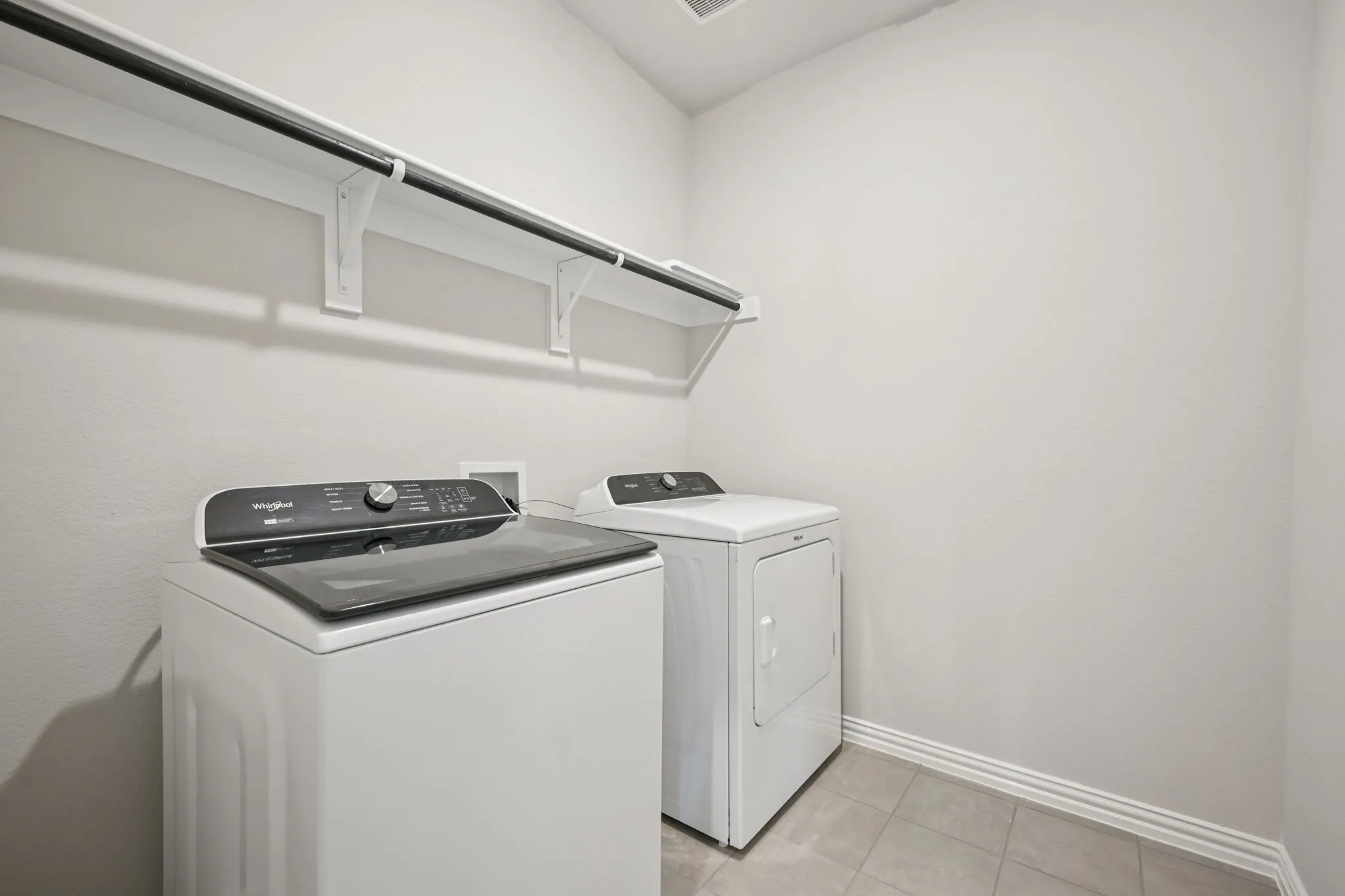 Single Family Residence For Sale in Grayson County , 2207 Rannoch Street, Sherman, Texas 75092, 3 Bedroom, 2 Bathroom, 2 Garage spaces, 1,659 Sqft, built in 2026, New Construction - Incomplete, mls#21165439, Real Estate Agent in Sherman, Homes For Sale in Grayson county, Homes For Sale in Sherman, Realtor in Sherman Texas, Real Estate Brokerage Independent Realty Texas, Luminita Cordes Realtor