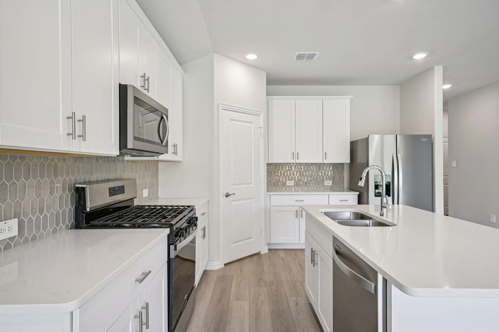 Single Family Residence For Sale in Grayson County , 2207 Rannoch Street, Sherman, Texas 75092, 3 Bedroom, 2 Bathroom, 2 Garage spaces, 1,659 Sqft, built in 2026, New Construction - Incomplete, mls#21165439, Real Estate Agent in Sherman, Homes For Sale in Grayson county, Homes For Sale in Sherman, Realtor in Sherman Texas, Real Estate Brokerage Independent Realty Texas, Luminita Cordes Realtor