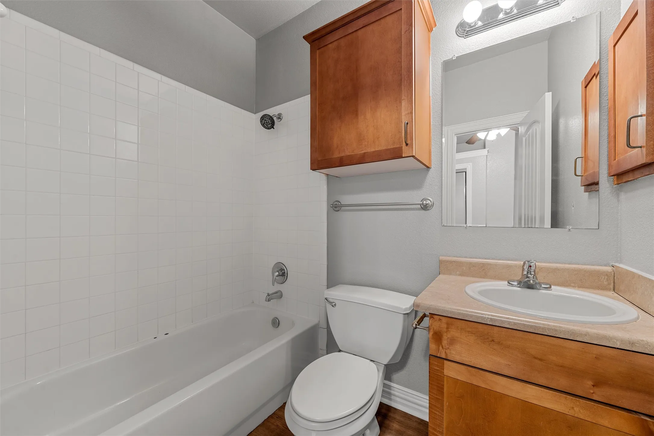 Condominium For Sale in Mc Lennan County , 2410 S 2nd Street 737, Waco, Texas 76706, 4 Bedroom, 5 Bathroom, 2 Garage spaces, 1,491 Sqft, built in 2006, Preowned, mls#21165792, Real Estate Agent in Waco, Homes For Sale in Mc Lennan county, Homes For Sale in Waco, Realtor in Waco Texas, Real Estate Brokerage Independent Realty Texas, Luminita Cordes Realtor