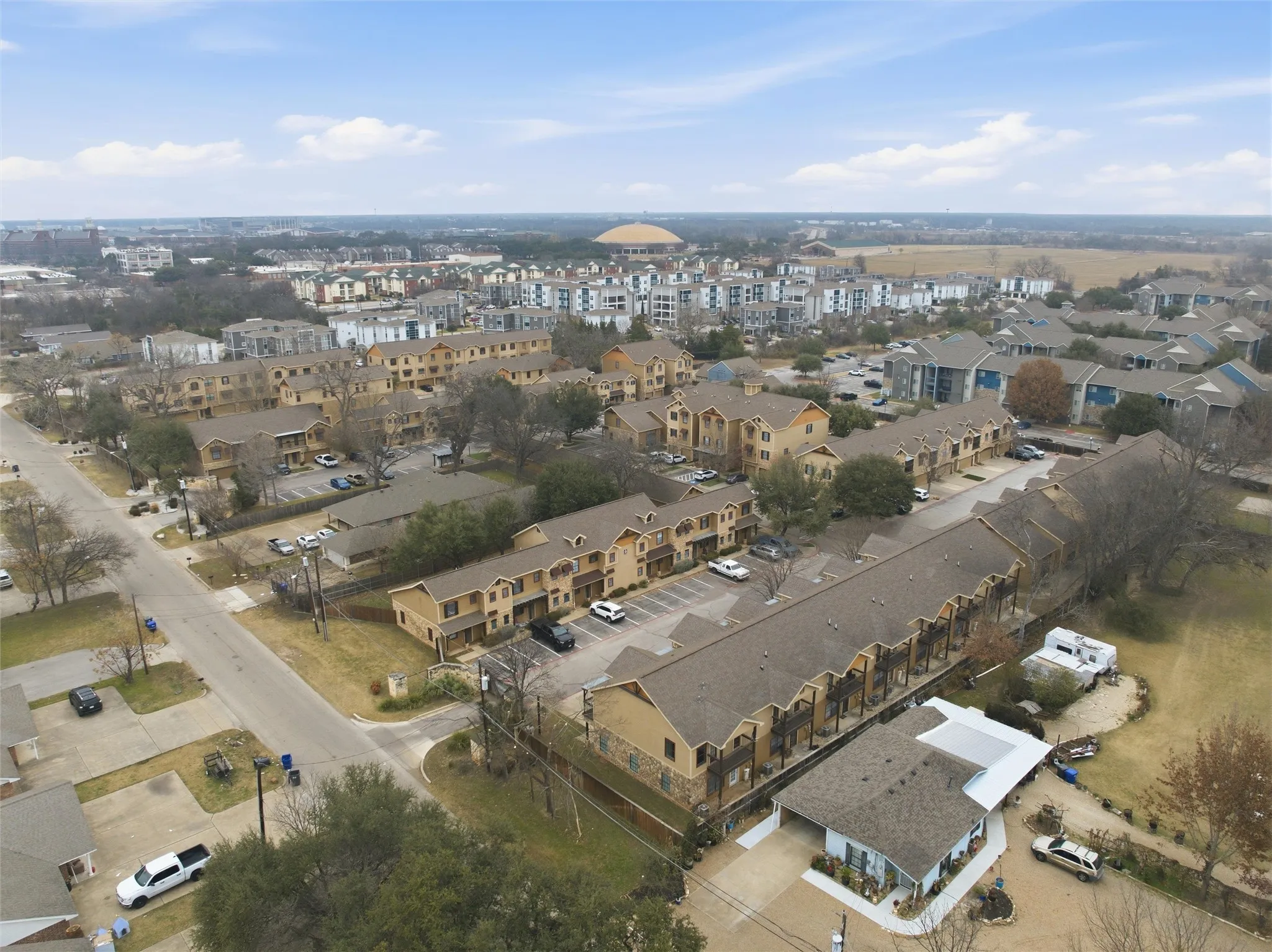 close proximity to Baylor University campus
