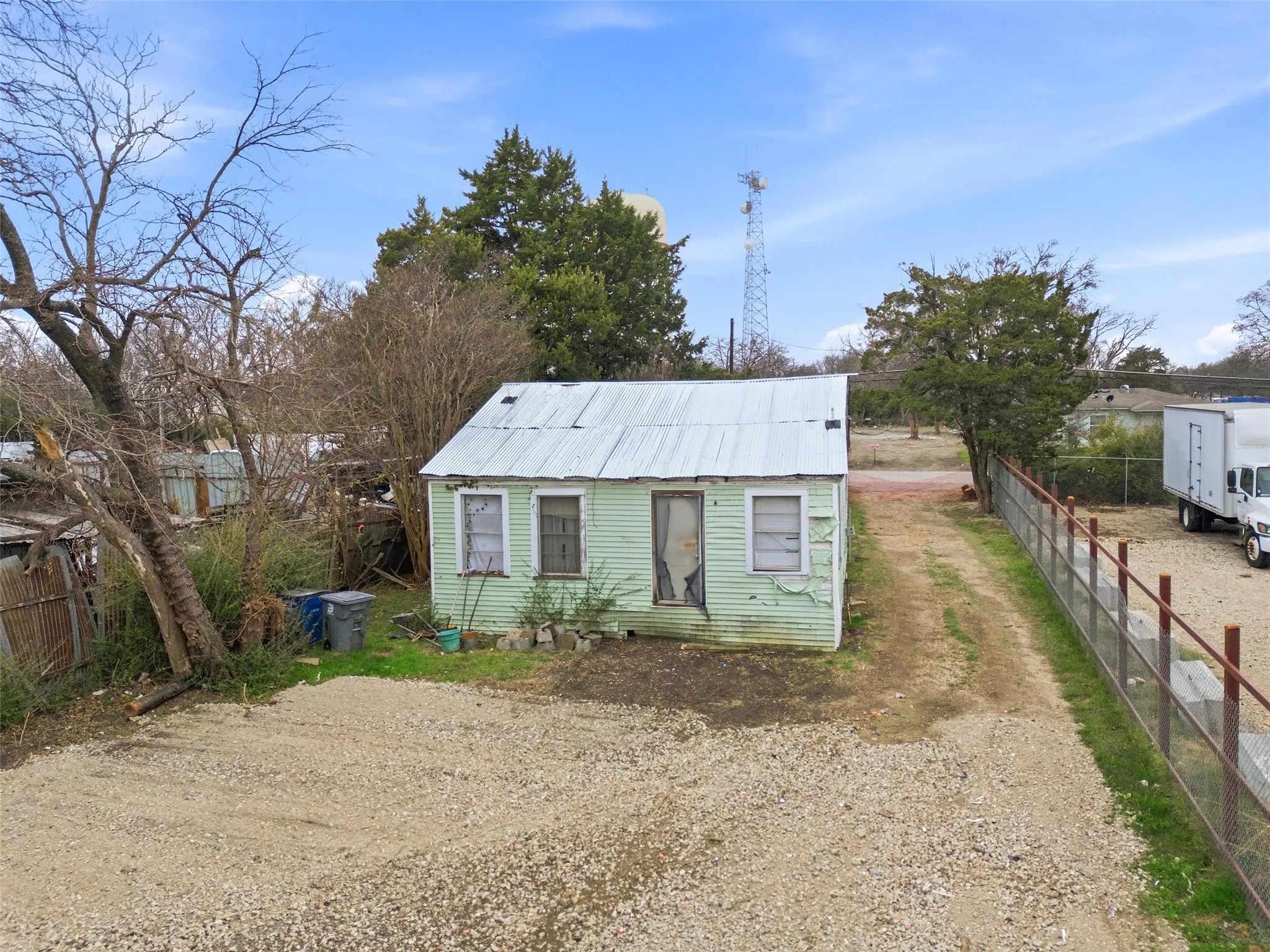 Industrial For Sale in Dallas County , 8322 Honeysuckle Lane, Dallas, Texas 75241, 0, 0, Garage spaces, 0 Sqft, built in 1940, Preowned, Price $160,000, mls#21166087, Real Estate Agent in Dallas, Homes For Sale in Dallas county, Homes For Sale in Dallas, Realtor in Dallas Texas, Real Estate Brokerage Independent Realty Texas, Luminita Cordes Realtor