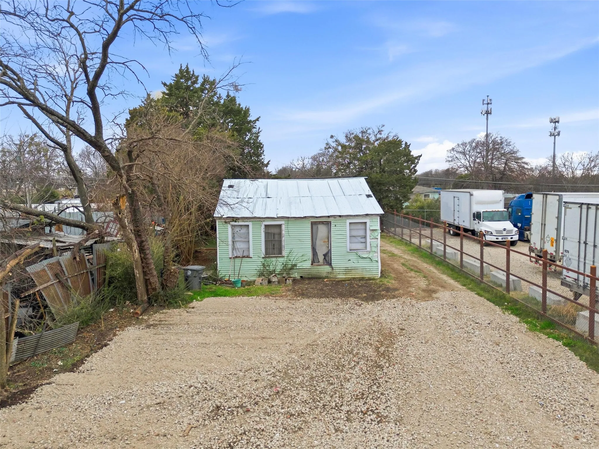 Industrial For Sale in Dallas County , 8322 Honeysuckle Lane, Dallas, Texas 75241, 0, 0, Garage spaces, 0 Sqft, built in 1940, Preowned, Price $160,000, mls#21166087, Real Estate Agent in Dallas, Homes For Sale in Dallas county, Homes For Sale in Dallas, Realtor in Dallas Texas, Real Estate Brokerage Independent Realty Texas, Luminita Cordes Realtor