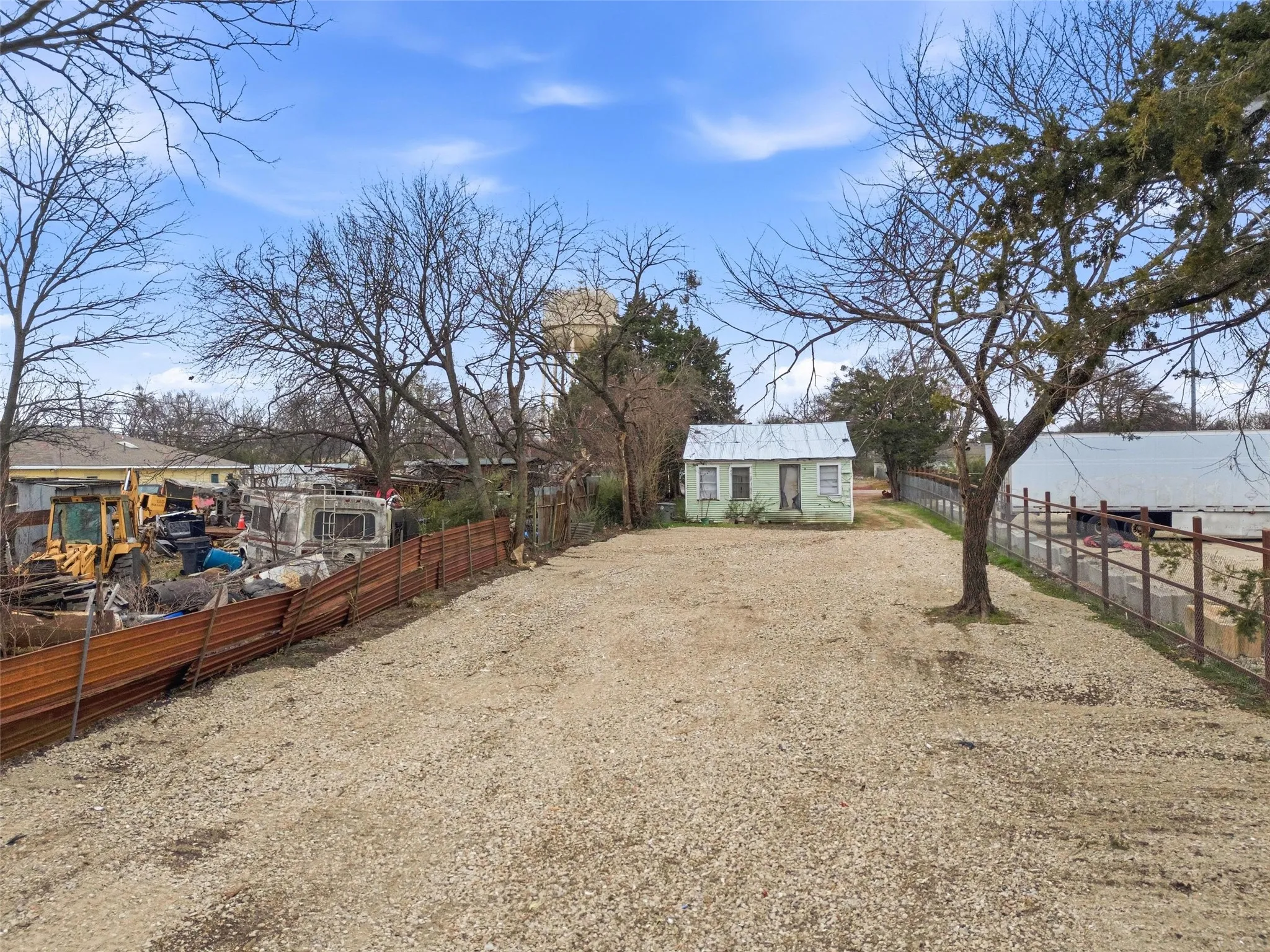 Industrial For Sale in Dallas County , 8322 Honeysuckle Lane, Dallas, Texas 75241, 0, 0, Garage spaces, 0 Sqft, built in 1940, Preowned, Price $160,000, mls#21166087, Real Estate Agent in Dallas, Homes For Sale in Dallas county, Homes For Sale in Dallas, Realtor in Dallas Texas, Real Estate Brokerage Independent Realty Texas, Luminita Cordes Realtor