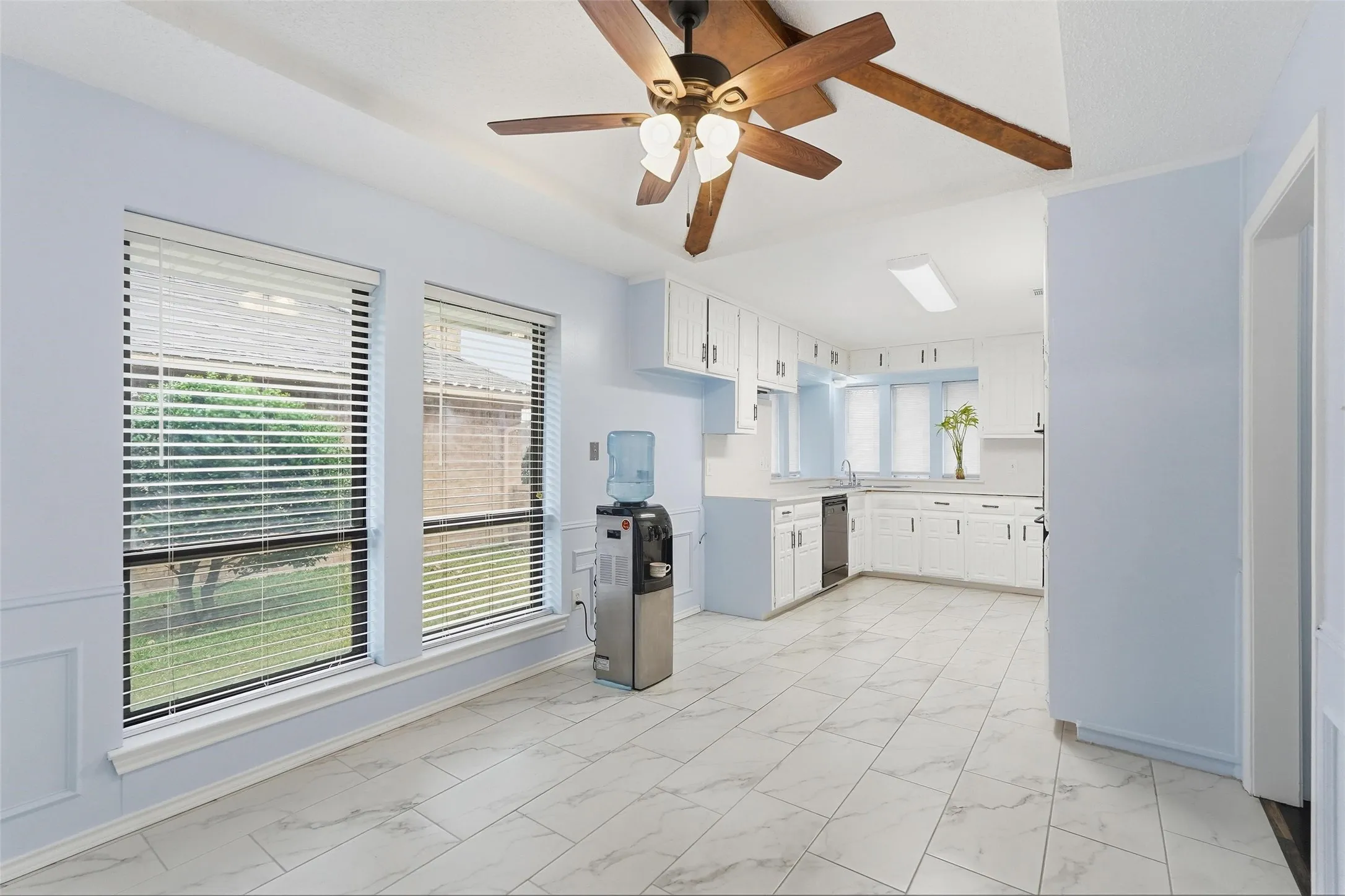 Single Family Residence For Sale in Dallas County , 1117 E Spring Valley Road, Richardson, Texas 75081, 4 Bedroom, 3 Bathroom, 2 Garage spaces, 2,778 Sqft, built in 1978, mls#21164101, Real Estate Agent in Richardson, Homes For Sale in Dallas county, Homes For Sale in Richardson, Realtor in Richardson Texas, Real Estate Brokerage Independent Realty Texas, Luminita Cordes Realtor