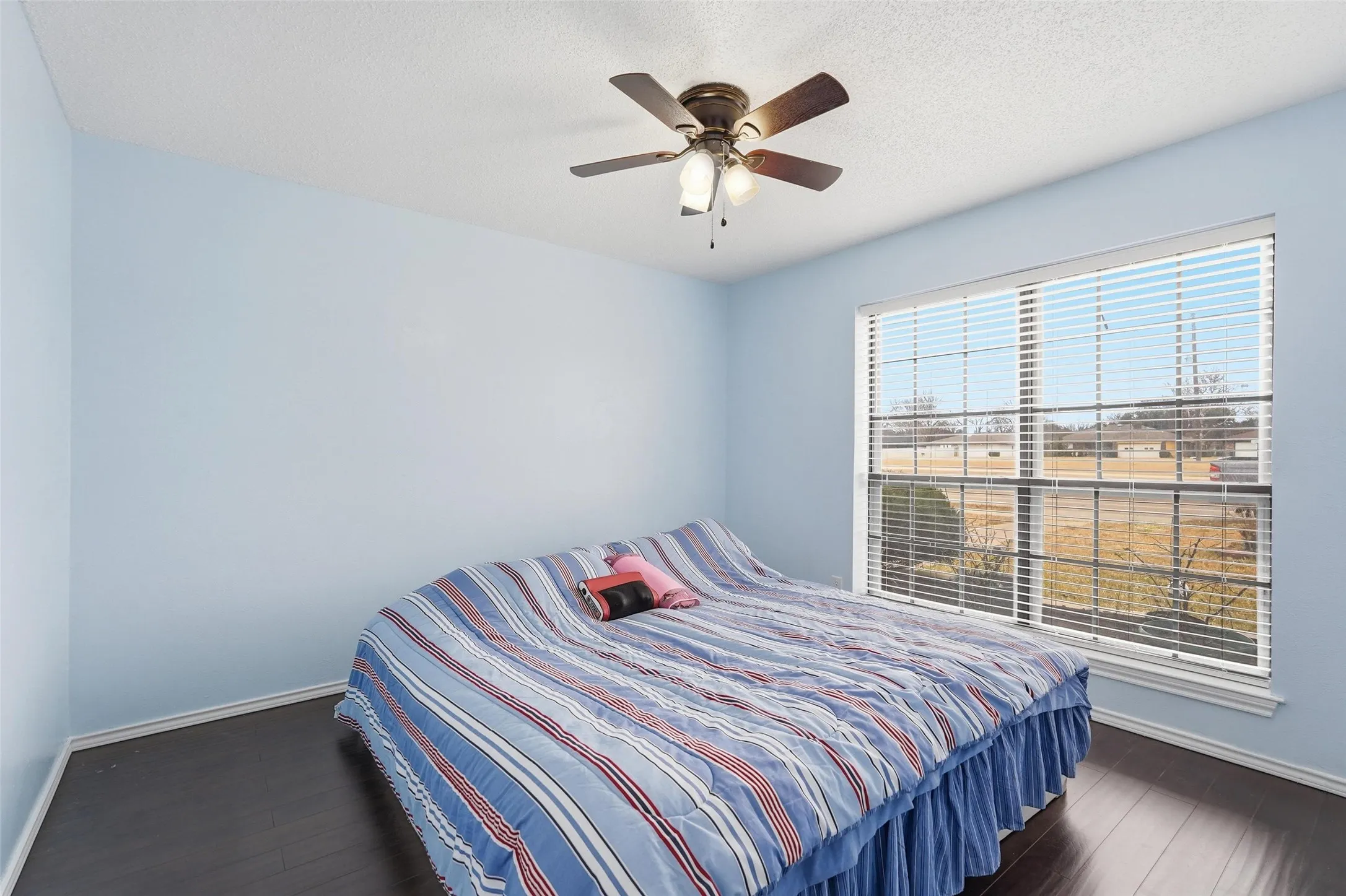 Single Family Residence For Sale in Dallas County , 1117 E Spring Valley Road, Richardson, Texas 75081, 4 Bedroom, 3 Bathroom, 2 Garage spaces, 2,778 Sqft, built in 1978, mls#21164101, Real Estate Agent in Richardson, Homes For Sale in Dallas county, Homes For Sale in Richardson, Realtor in Richardson Texas, Real Estate Brokerage Independent Realty Texas, Luminita Cordes Realtor
