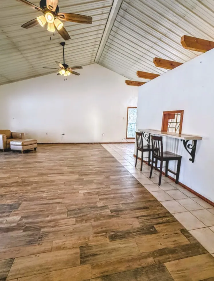 Single Family Residence For Sale in Lamar County , 140 Pecan Street, Blossom, Texas 75416, 3 Bedrooms, 2 Bathrooms, Garage spaces, 1,650 Sqft, built in 2011, Price $206,250, mls#21165857, Real Estate Agent in Blossom, Homes For Sale in Lamar county, Homes For Sale in Blossom, Realtor in Blossom Texas, Real Estate Brokerage Independent Realty Texas, Luminita Cordes Realtor