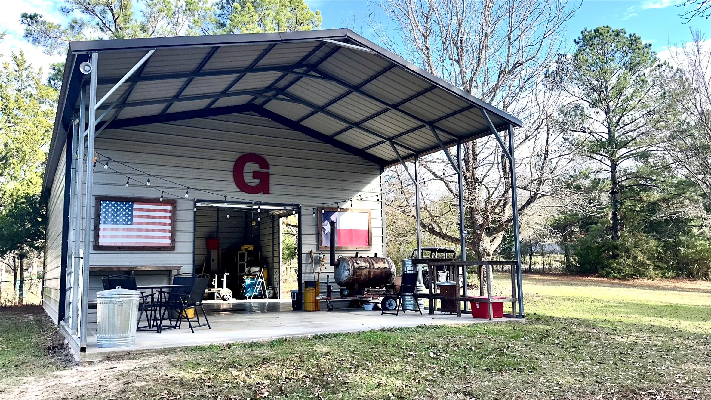 Single Family Residence For Sale in Anderson County , 1409 Bassett Road, Palestine, Texas 75803, 3 Bedroom, 3 Bathroom, Garage spaces, 3,240 Sqft, built in 1977, mls#21166185, Real Estate Agent in Palestine, Homes For Sale in Anderson county, Homes For Sale in Palestine, Realtor in Palestine Texas, Real Estate Brokerage Independent Realty Texas, Luminita Cordes Realtor