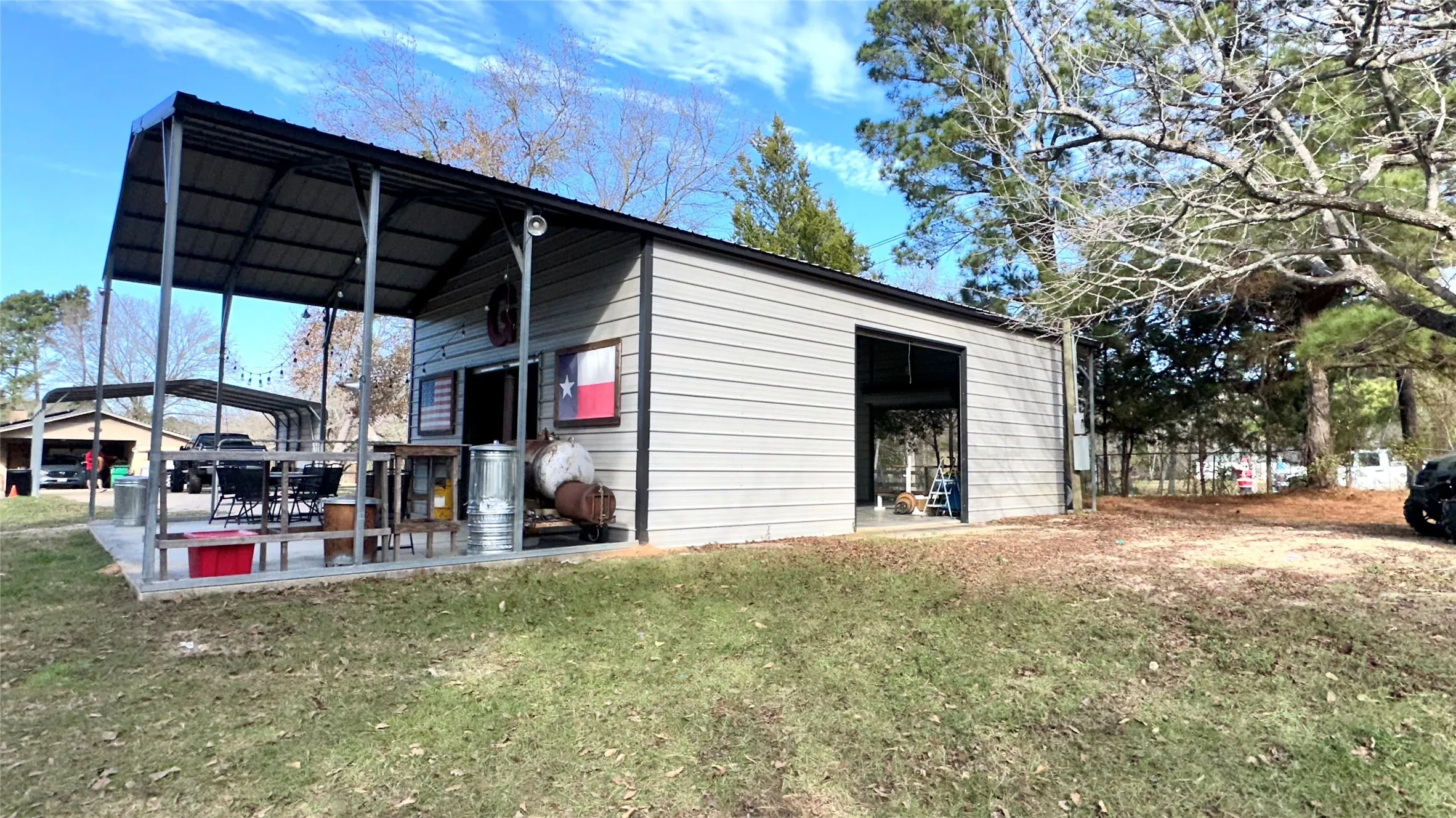 Single Family Residence For Sale in Anderson County , 1409 Bassett Road, Palestine, Texas 75803, 3 Bedroom, 3 Bathroom, Garage spaces, 3,240 Sqft, built in 1977, mls#21166185, Real Estate Agent in Palestine, Homes For Sale in Anderson county, Homes For Sale in Palestine, Realtor in Palestine Texas, Real Estate Brokerage Independent Realty Texas, Luminita Cordes Realtor