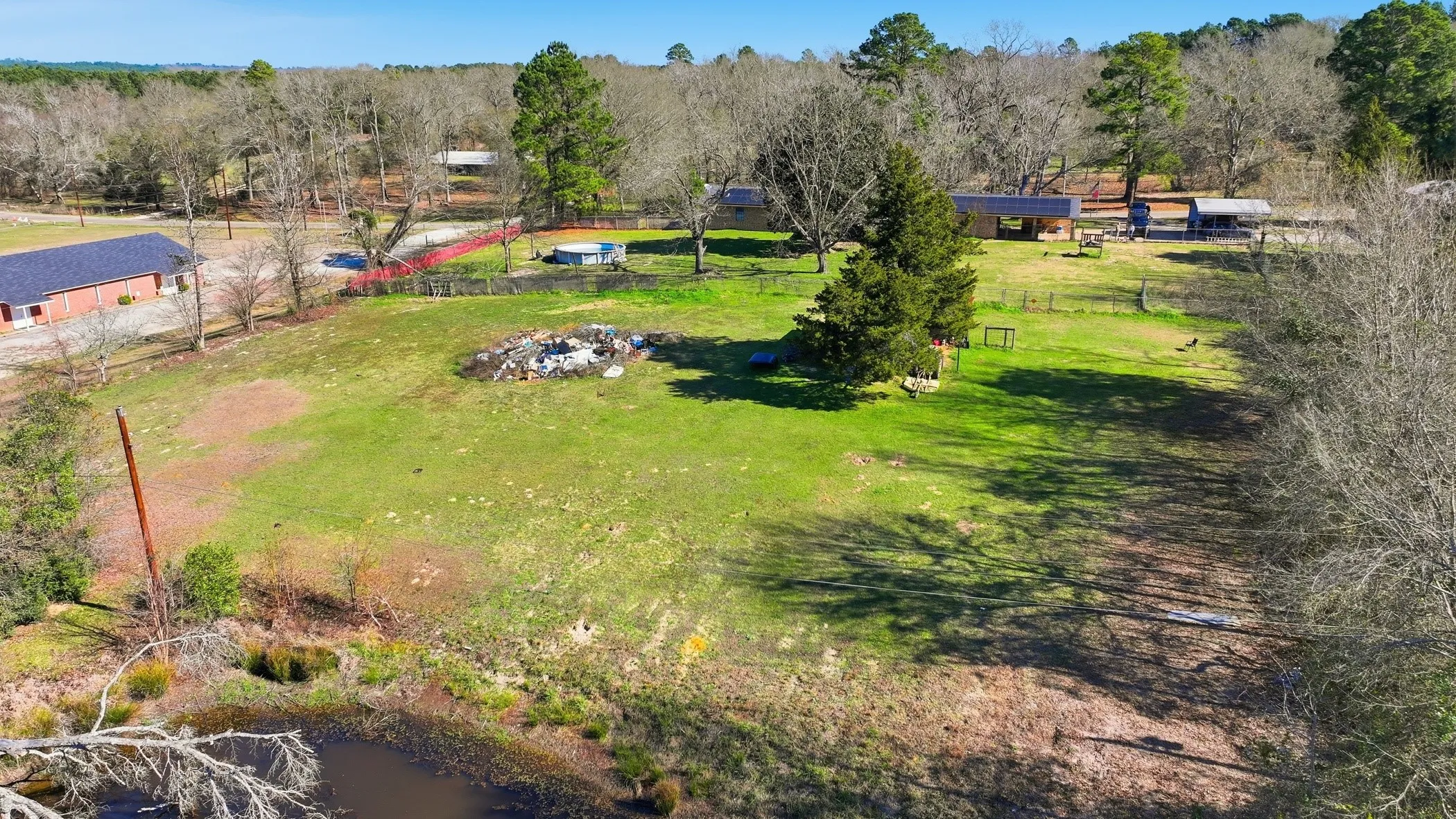 Single Family Residence For Sale in Anderson County , 1409 Bassett Road, Palestine, Texas 75803, 3 Bedroom, 3 Bathroom, Garage spaces, 3,240 Sqft, built in 1977, mls#21166185, Real Estate Agent in Palestine, Homes For Sale in Anderson county, Homes For Sale in Palestine, Realtor in Palestine Texas, Real Estate Brokerage Independent Realty Texas, Luminita Cordes Realtor