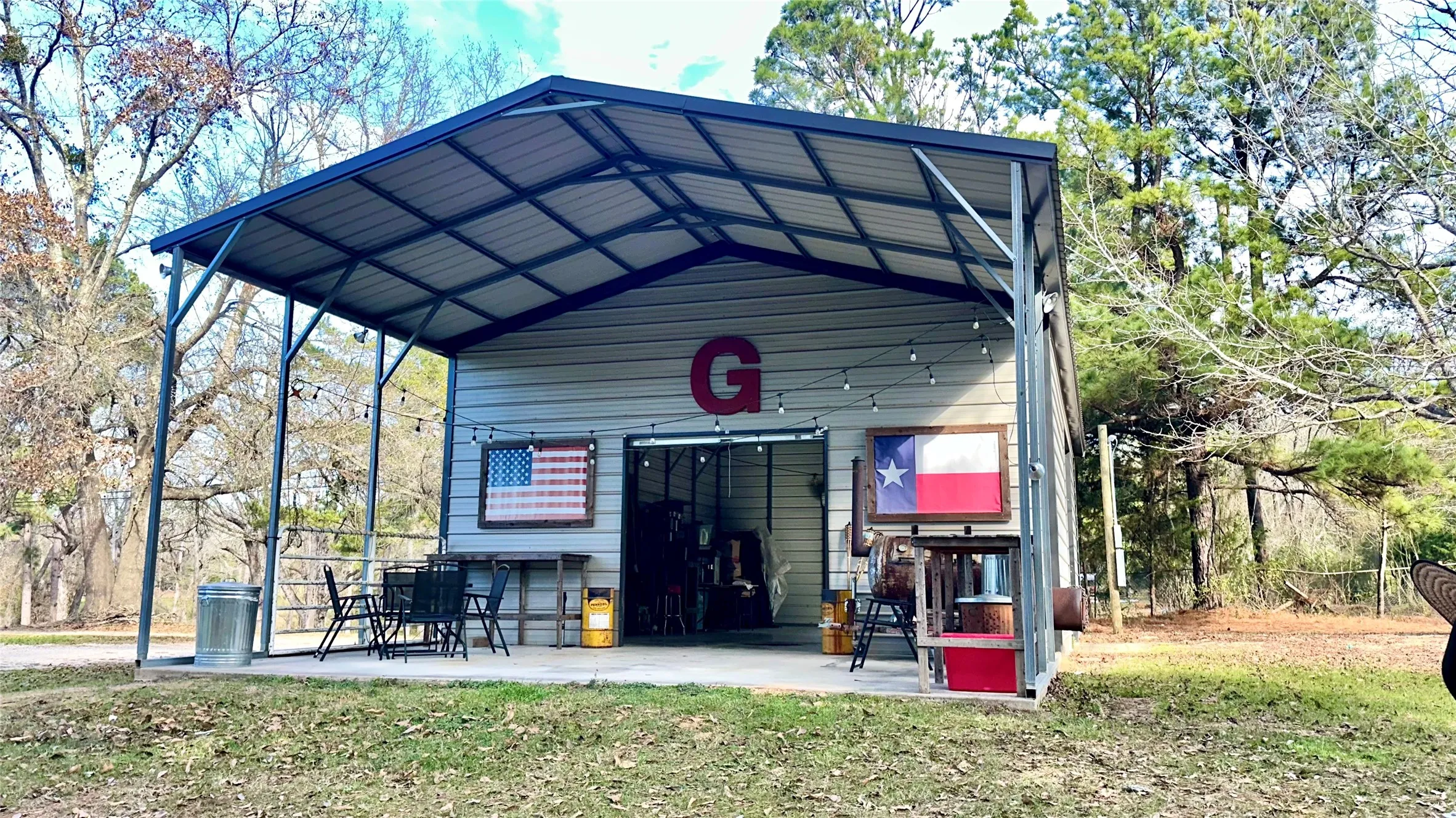 Single Family Residence For Sale in Anderson County , 1409 Bassett Road, Palestine, Texas 75803, 3 Bedroom, 3 Bathroom, Garage spaces, 3,240 Sqft, built in 1977, mls#21166185, Real Estate Agent in Palestine, Homes For Sale in Anderson county, Homes For Sale in Palestine, Realtor in Palestine Texas, Real Estate Brokerage Independent Realty Texas, Luminita Cordes Realtor
