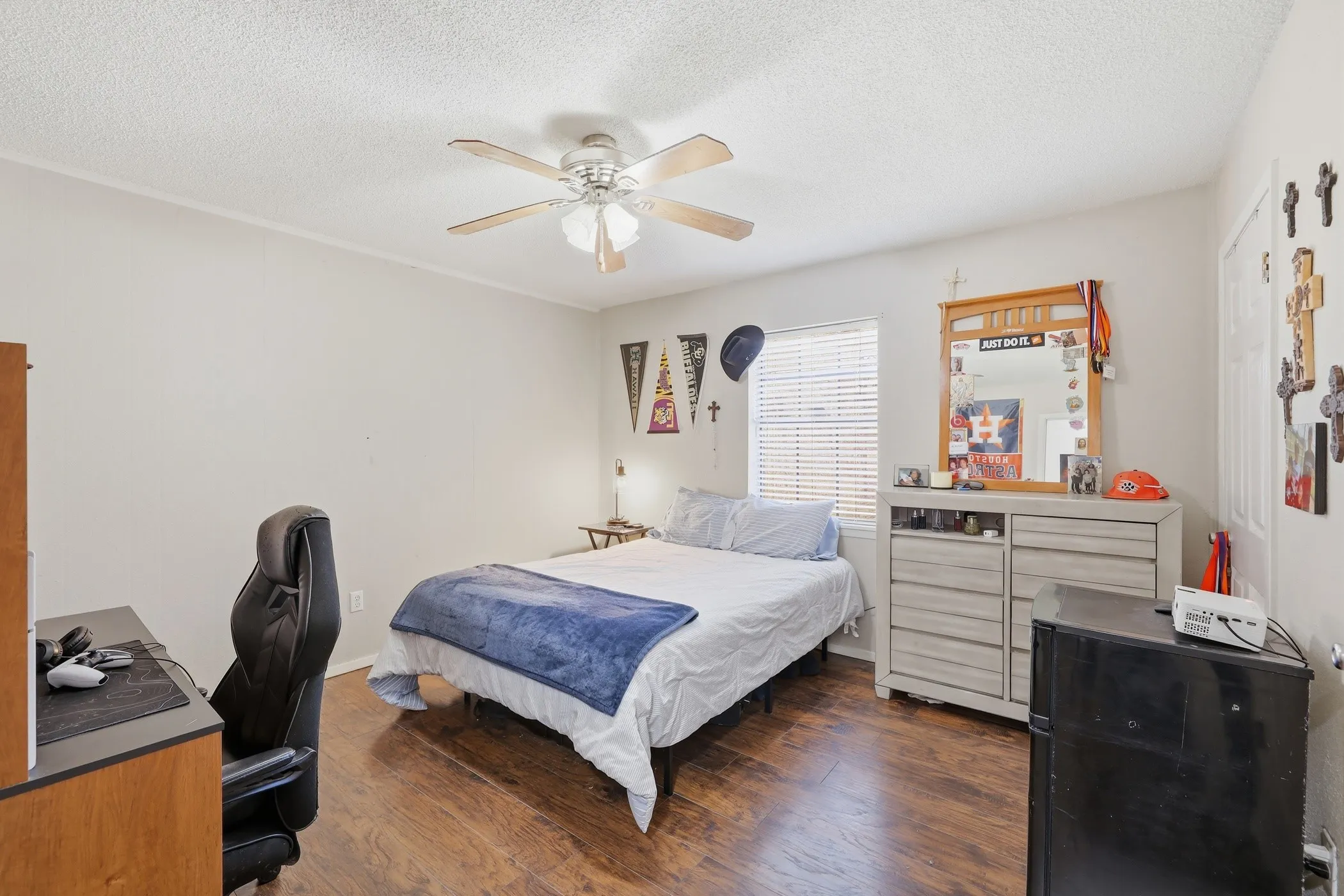 Single Family Residence For Sale in Anderson County , 1409 Bassett Road, Palestine, Texas 75803, 3 Bedroom, 3 Bathroom, Garage spaces, 3,240 Sqft, built in 1977, mls#21166185, Real Estate Agent in Palestine, Homes For Sale in Anderson county, Homes For Sale in Palestine, Realtor in Palestine Texas, Real Estate Brokerage Independent Realty Texas, Luminita Cordes Realtor