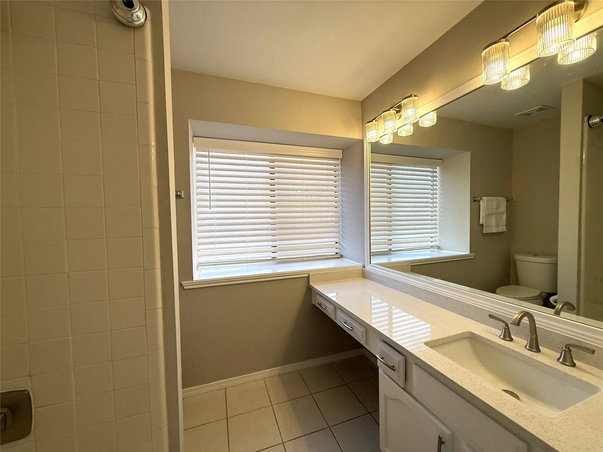 Single Family Residence For Sale in Dallas County , 652 Harrison Drive, Coppell, Texas 75019, 3 Bedroom, 2 Bathroom, 2 Garage spaces, 1,738 Sqft, built in 1985, Preowned, mls#21165909, Real Estate Agent in Coppell, Homes For Sale in Dallas county, Homes For Sale in Coppell, Realtor in Coppell Texas, Real Estate Brokerage Independent Realty Texas, Luminita Cordes Realtor