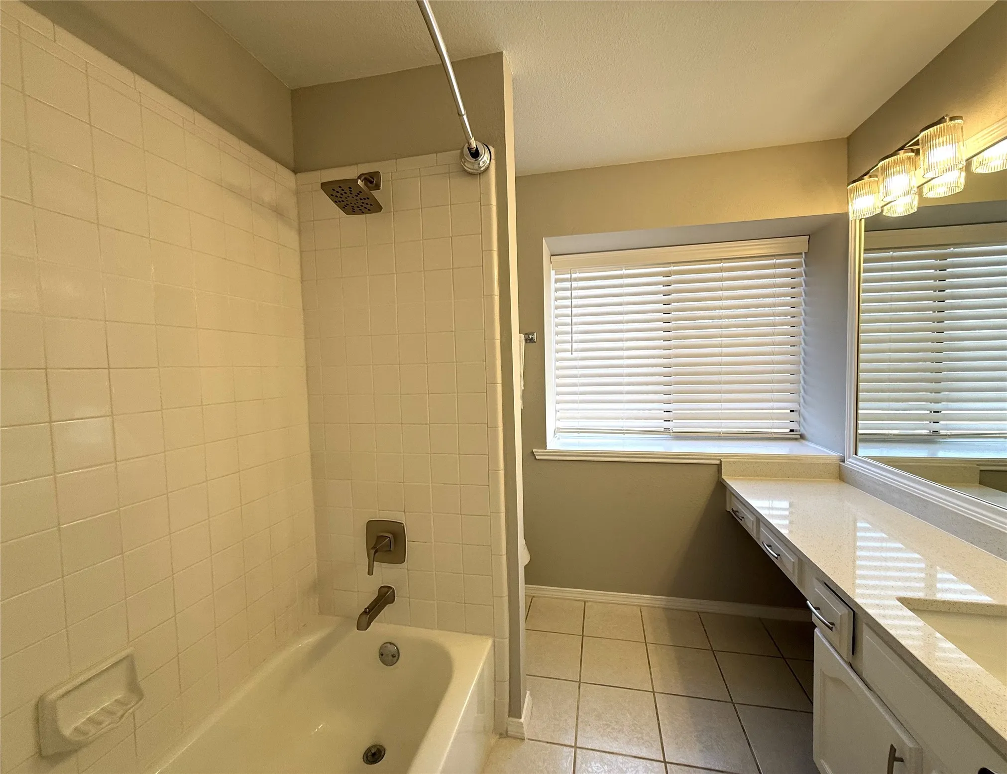 Single Family Residence For Sale in Dallas County , 652 Harrison Drive, Coppell, Texas 75019, 3 Bedroom, 2 Bathroom, 2 Garage spaces, 1,738 Sqft, built in 1985, Preowned, mls#21165909, Real Estate Agent in Coppell, Homes For Sale in Dallas county, Homes For Sale in Coppell, Realtor in Coppell Texas, Real Estate Brokerage Independent Realty Texas, Luminita Cordes Realtor