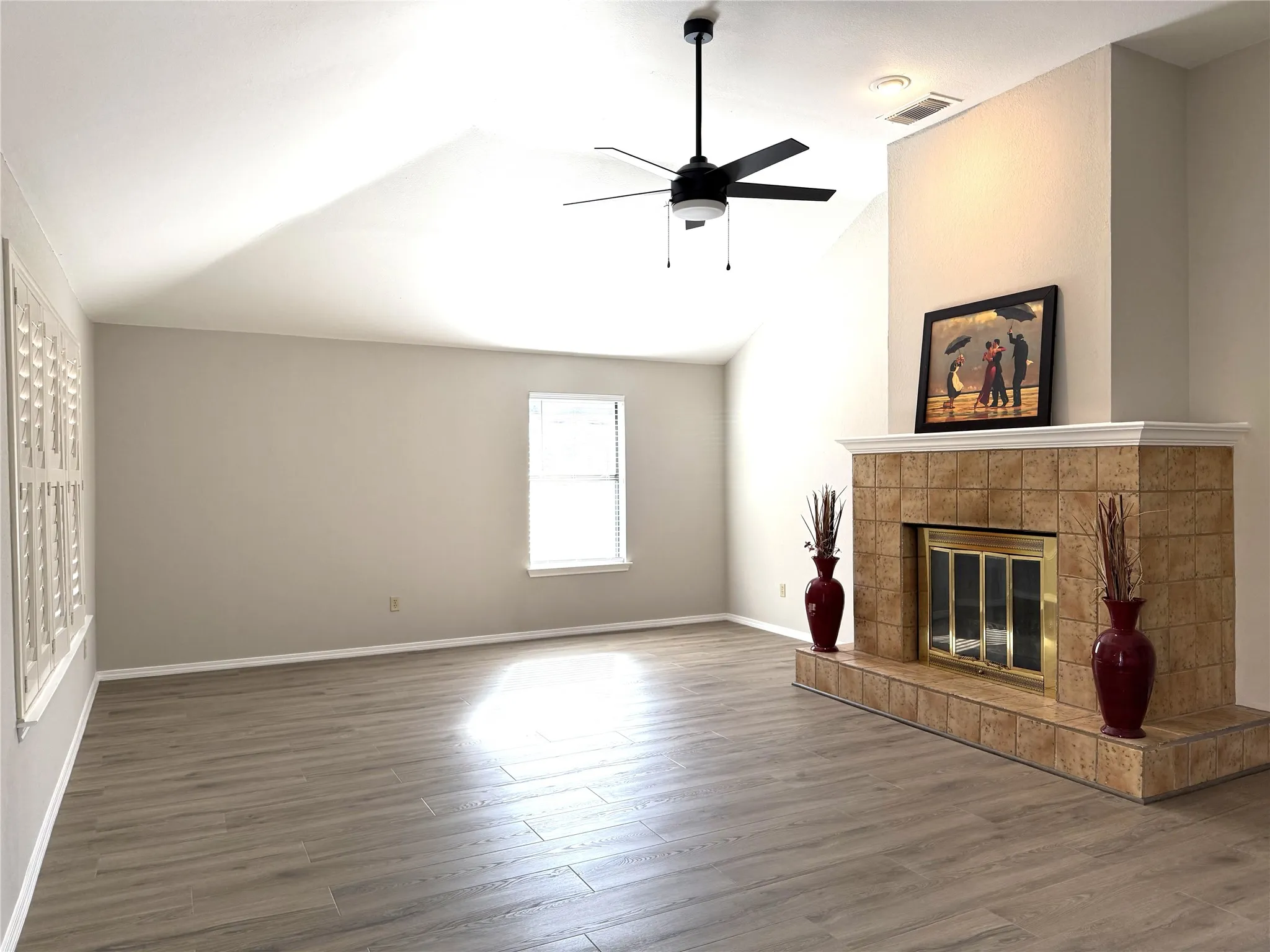 Single Family Residence For Sale in Dallas County , 652 Harrison Drive, Coppell, Texas 75019, 3 Bedroom, 2 Bathroom, 2 Garage spaces, 1,738 Sqft, built in 1985, Preowned, mls#21165909, Real Estate Agent in Coppell, Homes For Sale in Dallas county, Homes For Sale in Coppell, Realtor in Coppell Texas, Real Estate Brokerage Independent Realty Texas, Luminita Cordes Realtor