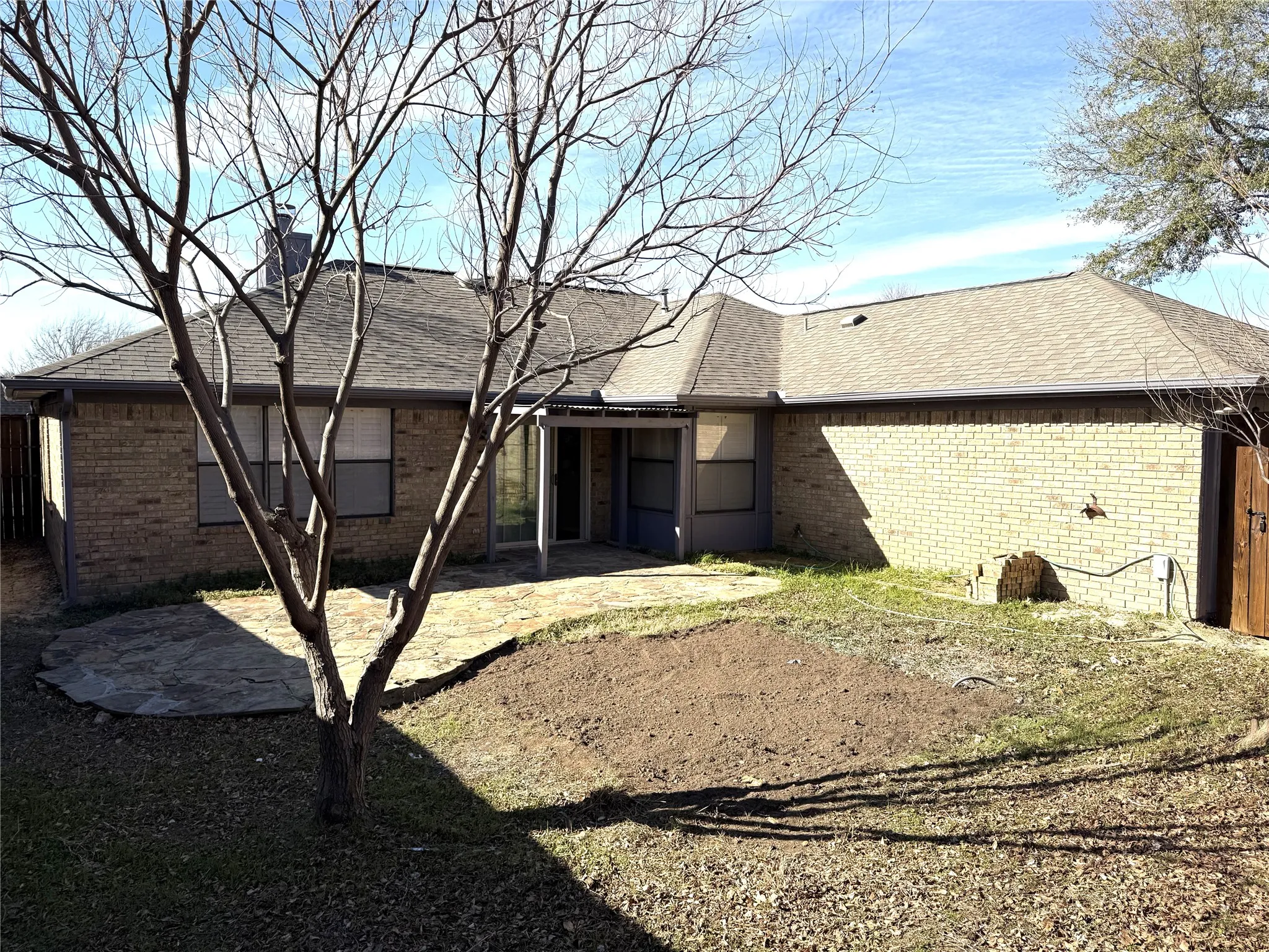 Single Family Residence For Sale in Dallas County , 652 Harrison Drive, Coppell, Texas 75019, 3 Bedroom, 2 Bathroom, 2 Garage spaces, 1,738 Sqft, built in 1985, Preowned, mls#21165909, Real Estate Agent in Coppell, Homes For Sale in Dallas county, Homes For Sale in Coppell, Realtor in Coppell Texas, Real Estate Brokerage Independent Realty Texas, Luminita Cordes Realtor