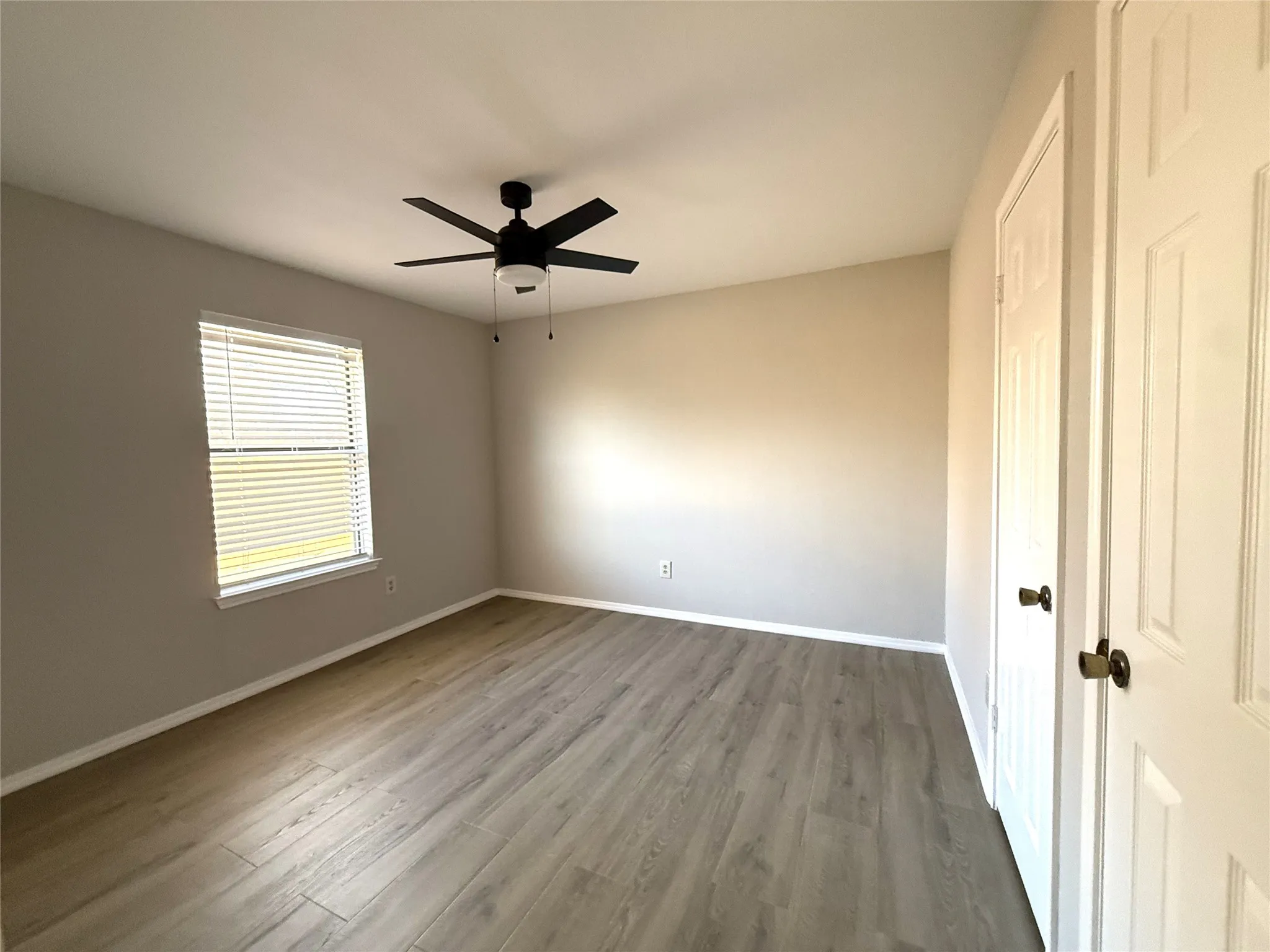 Single Family Residence For Sale in Dallas County , 652 Harrison Drive, Coppell, Texas 75019, 3 Bedroom, 2 Bathroom, 2 Garage spaces, 1,738 Sqft, built in 1985, Preowned, mls#21165909, Real Estate Agent in Coppell, Homes For Sale in Dallas county, Homes For Sale in Coppell, Realtor in Coppell Texas, Real Estate Brokerage Independent Realty Texas, Luminita Cordes Realtor