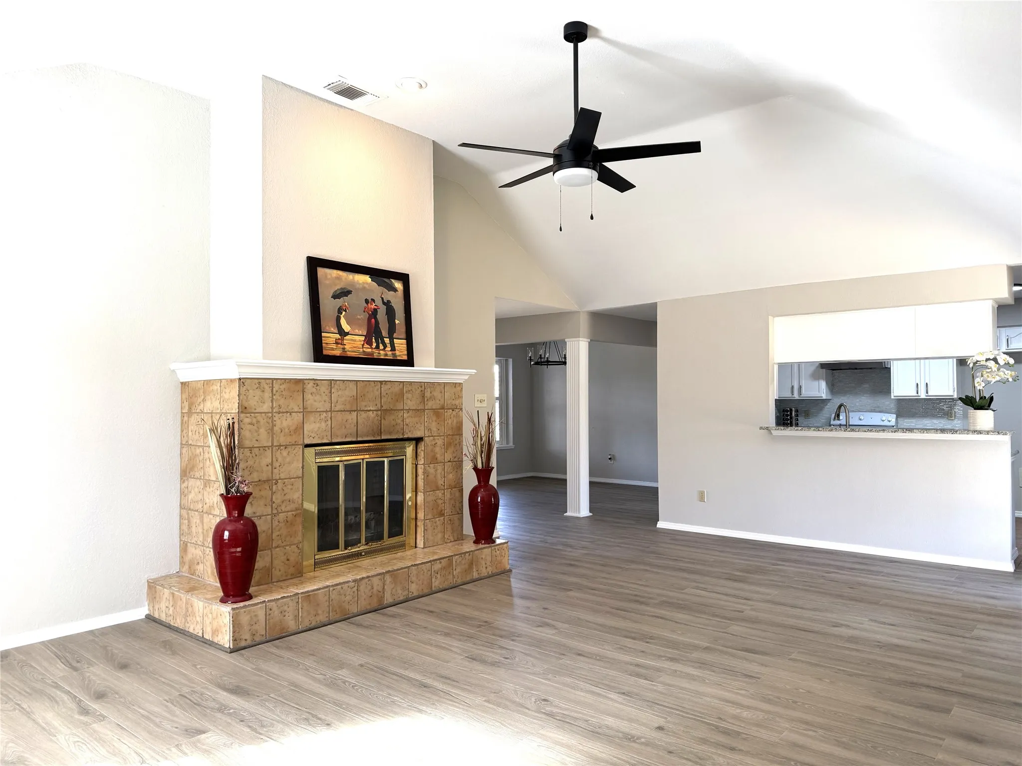 Single Family Residence For Sale in Dallas County , 652 Harrison Drive, Coppell, Texas 75019, 3 Bedroom, 2 Bathroom, 2 Garage spaces, 1,738 Sqft, built in 1985, Preowned, mls#21165909, Real Estate Agent in Coppell, Homes For Sale in Dallas county, Homes For Sale in Coppell, Realtor in Coppell Texas, Real Estate Brokerage Independent Realty Texas, Luminita Cordes Realtor