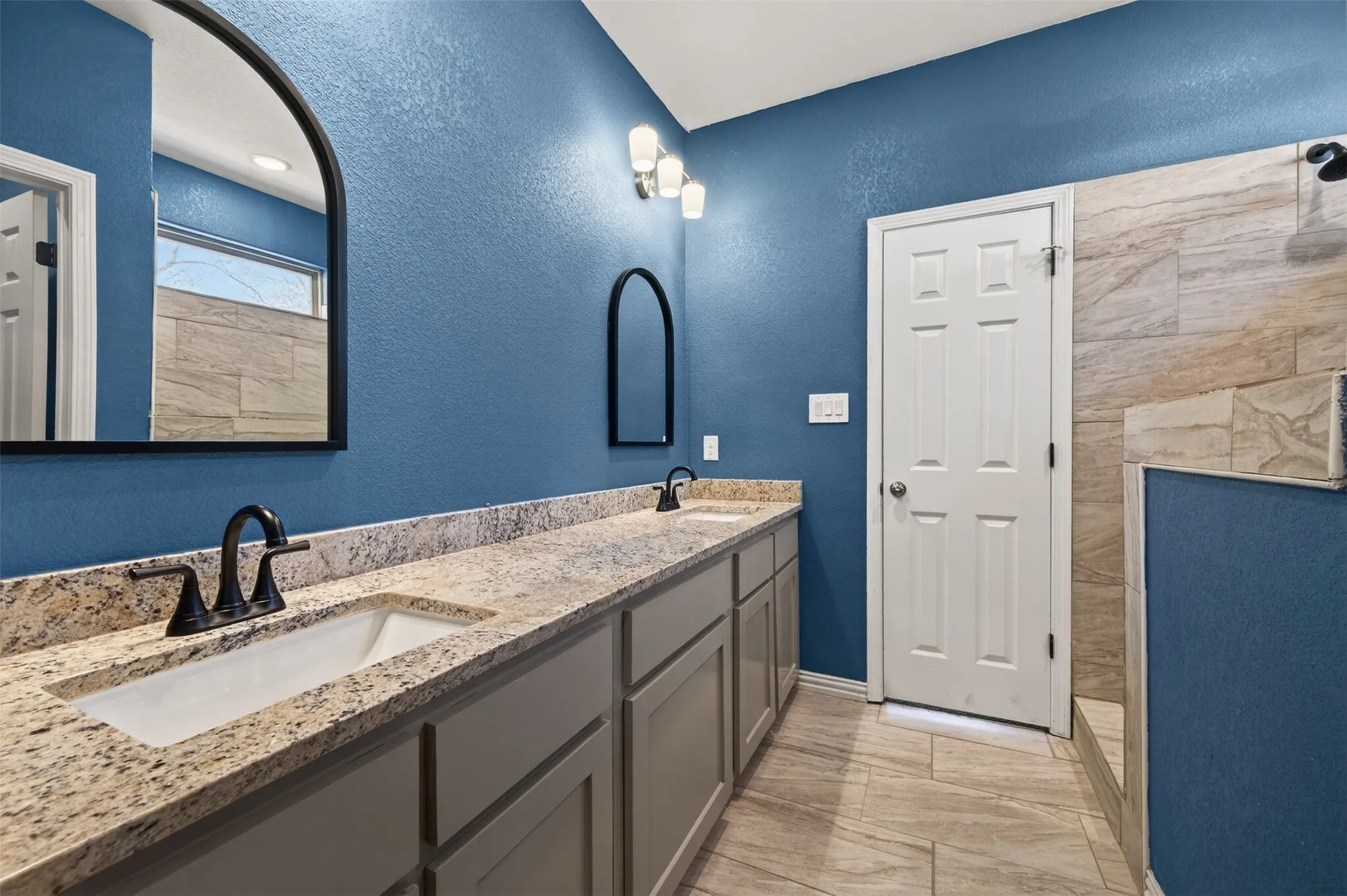 Single Family Residence For Sale in Johnson County , 601 E Willingham Street, Cleburne, Texas 76031, 3 Bedroom, 2 Bathroom, 2 Garage spaces, 1,504 Sqft, built in 2026, New Construction - Incomplete, mls#21166207, Real Estate Agent in Cleburne, Homes For Sale in Johnson county, Homes For Sale in Cleburne, Realtor in Cleburne Texas, Real Estate Brokerage Independent Realty Texas, Luminita Cordes Realtor