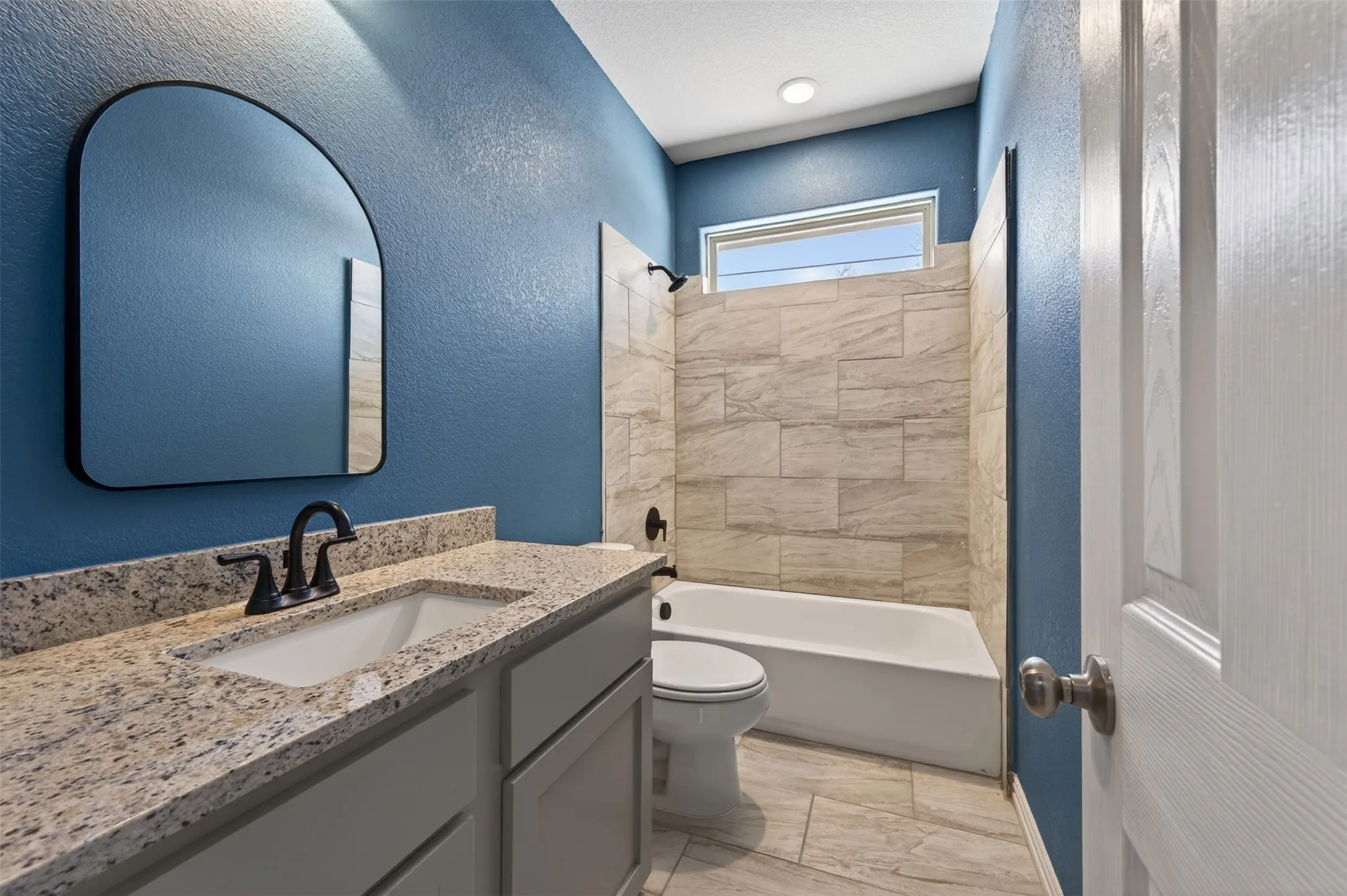 Single Family Residence For Sale in Johnson County , 601 E Willingham Street, Cleburne, Texas 76031, 3 Bedroom, 2 Bathroom, 2 Garage spaces, 1,504 Sqft, built in 2026, New Construction - Incomplete, mls#21166207, Real Estate Agent in Cleburne, Homes For Sale in Johnson county, Homes For Sale in Cleburne, Realtor in Cleburne Texas, Real Estate Brokerage Independent Realty Texas, Luminita Cordes Realtor