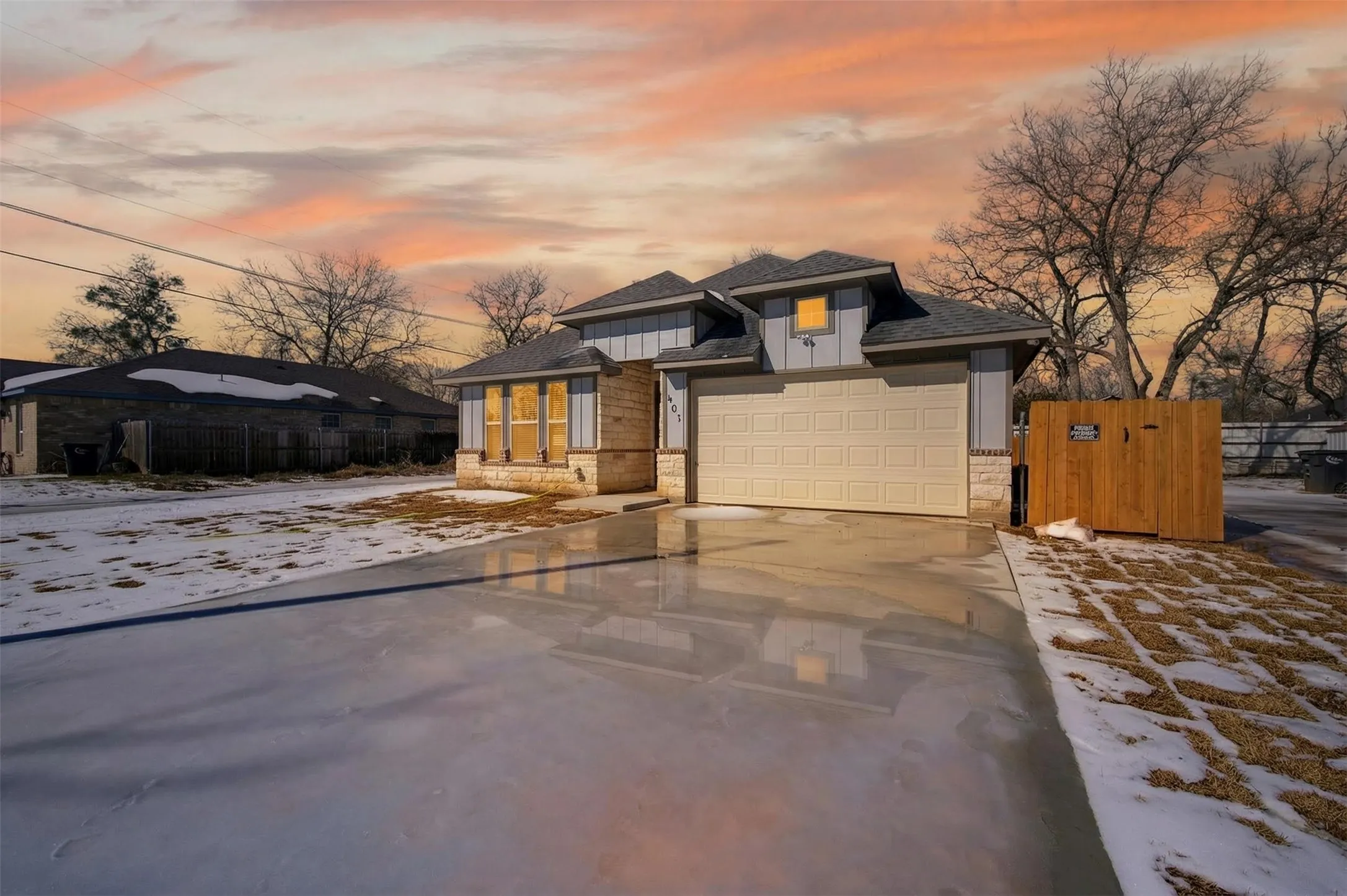 Single Family Residence For Sale in Johnson County , 601 E Willingham Street, Cleburne, Texas 76031, 3 Bedroom, 2 Bathroom, 2 Garage spaces, 1,504 Sqft, built in 2026, New Construction - Incomplete, mls#21166207, Real Estate Agent in Cleburne, Homes For Sale in Johnson county, Homes For Sale in Cleburne, Realtor in Cleburne Texas, Real Estate Brokerage Independent Realty Texas, Luminita Cordes Realtor