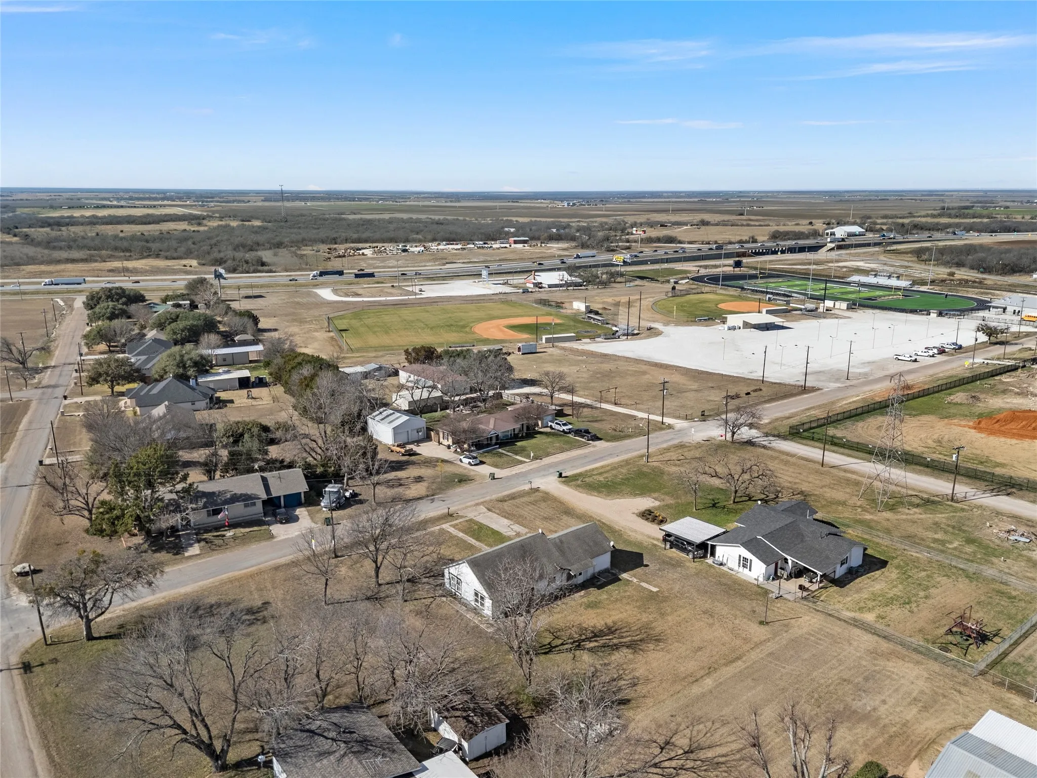 Single Family Residence For Sale in Hill County , 310 S 3rd Street, Abbott, Texas 76621, 2 Bedroom, 1 Bathroom, 1 Garage spaces, 1,160 Sqft, built in 1945, mls#21166254, Real Estate Agent in Abbott, Homes For Sale in Hill county, Homes For Sale in Abbott, Realtor in Abbott Texas, Real Estate Brokerage Independent Realty Texas, Luminita Cordes Realtor