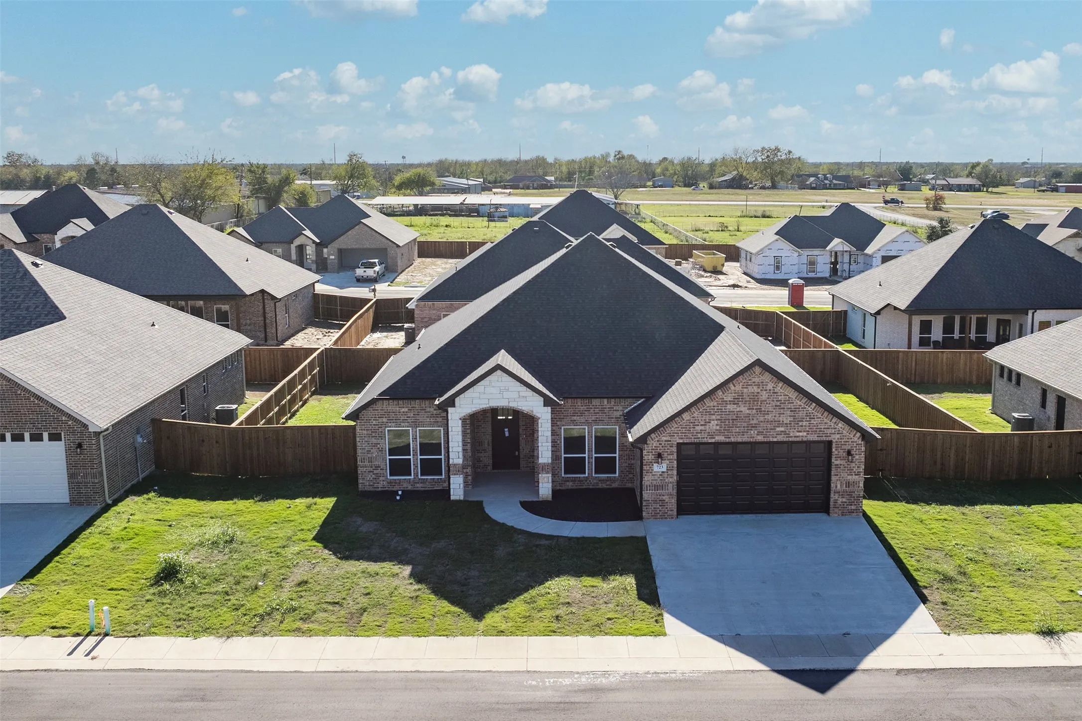 Single Family Residence For Sale in Kaufman County , 723 Cobblestone Circle, Mabank, Texas 75147, 4 Bedroom, 2 Bathroom, 2 Garage spaces, 1,965 Sqft, built in 2025, New Construction - Complete, mls#21166273, Real Estate Agent in Mabank, Homes For Sale in Kaufman county, Homes For Sale in Mabank, Realtor in Mabank Texas, Real Estate Brokerage Independent Realty Texas, Luminita Cordes Realtor