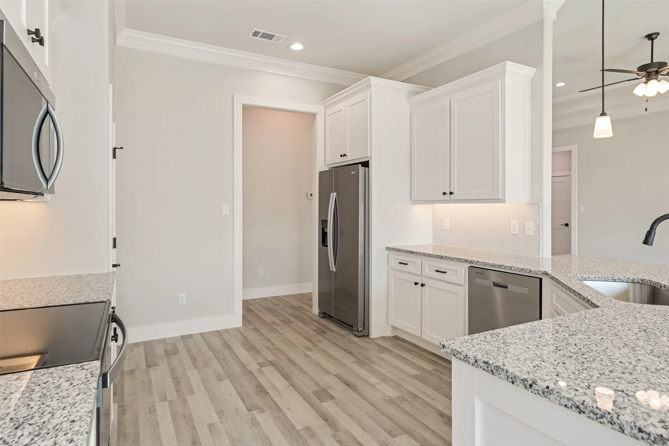 Single Family Residence For Sale in Kaufman County , 723 Cobblestone Circle, Mabank, Texas 75147, 4 Bedroom, 2 Bathroom, 2 Garage spaces, 1,965 Sqft, built in 2025, New Construction - Complete, mls#21166273, Real Estate Agent in Mabank, Homes For Sale in Kaufman county, Homes For Sale in Mabank, Realtor in Mabank Texas, Real Estate Brokerage Independent Realty Texas, Luminita Cordes Realtor