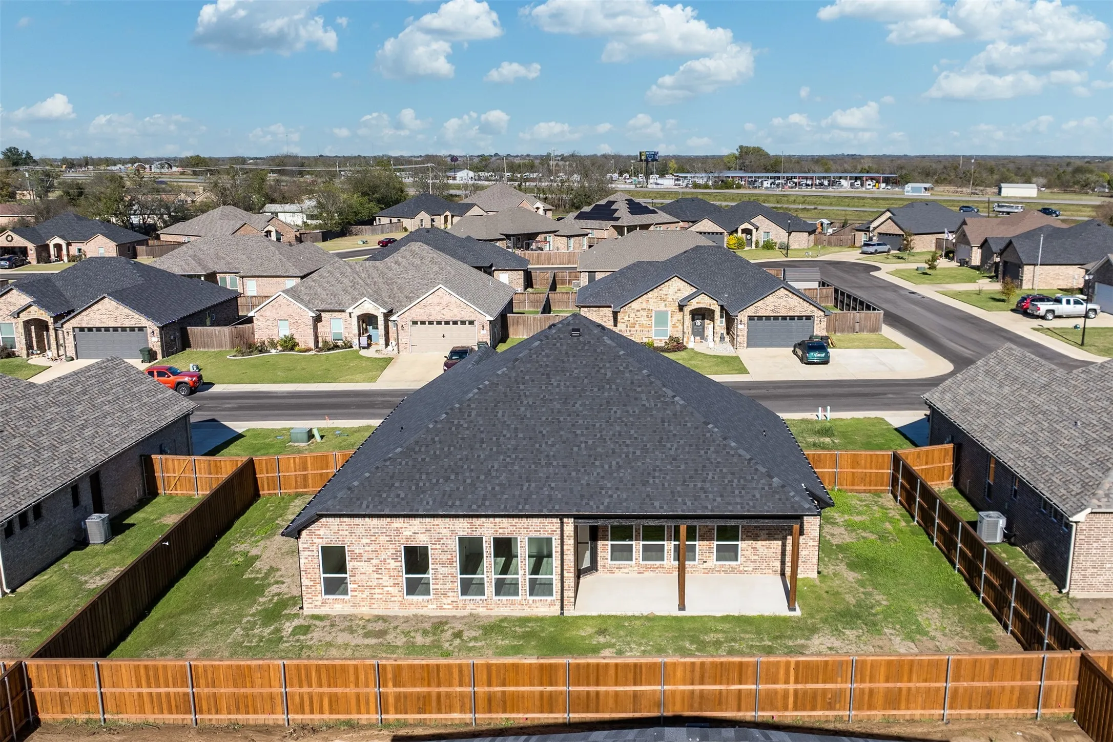 Single Family Residence For Sale in Kaufman County , 723 Cobblestone Circle, Mabank, Texas 75147, 4 Bedroom, 2 Bathroom, 2 Garage spaces, 1,965 Sqft, built in 2025, New Construction - Complete, mls#21166273, Real Estate Agent in Mabank, Homes For Sale in Kaufman county, Homes For Sale in Mabank, Realtor in Mabank Texas, Real Estate Brokerage Independent Realty Texas, Luminita Cordes Realtor