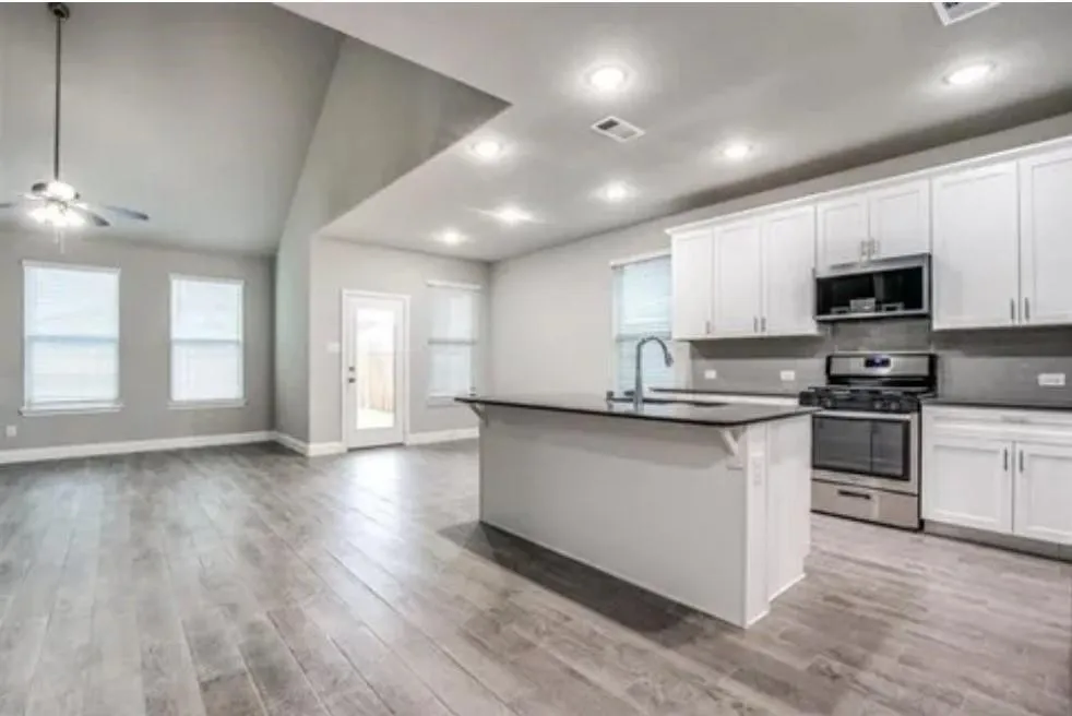 Single Family Residence For Rent in Kaufman County , 4146 Perch Drive, Forney, Texas 75126, 4 Bedroom, 3 Bathroom, 2 Garage spaces, 2,456 Sqft, built in 2021, mls#21165696, Real Estate Agent in Forney, Homes For Rent in Kaufman county, Homes For Rent in Forney, Realtor in Forney Texas, Real Estate Brokerage Independent Realty Texas, Luminita Cordes Realtor