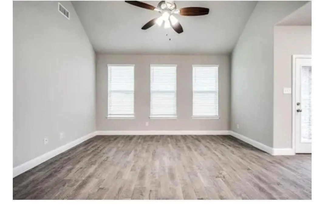 Single Family Residence For Rent in Kaufman County , 4146 Perch Drive, Forney, Texas 75126, 4 Bedroom, 3 Bathroom, 2 Garage spaces, 2,456 Sqft, built in 2021, mls#21165696, Real Estate Agent in Forney, Homes For Rent in Kaufman county, Homes For Rent in Forney, Realtor in Forney Texas, Real Estate Brokerage Independent Realty Texas, Luminita Cordes Realtor