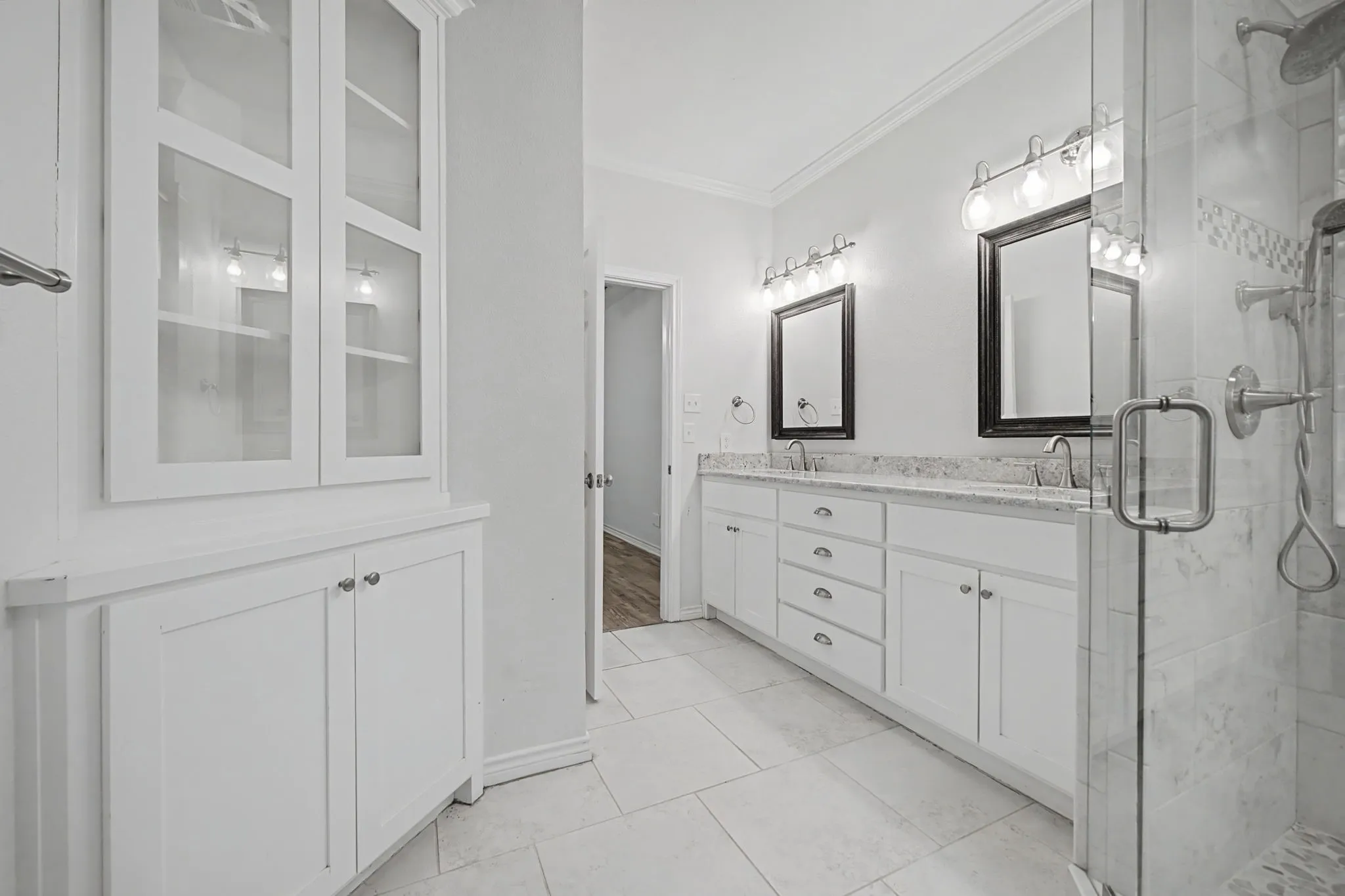 Single Family Residence For Sale in Hunt County , 3051 County Road 3312, Greenville, Texas 75402, 4 Bedroom, 3 Bathroom, 5 Garage spaces, 3,528 Sqft, built in 1996, Preowned, mls#21160030, Real Estate Agent in Greenville, Homes For Sale in Hunt county, Homes For Sale in Greenville, Realtor in Greenville Texas, Real Estate Brokerage Independent Realty Texas, Luminita Cordes Realtor