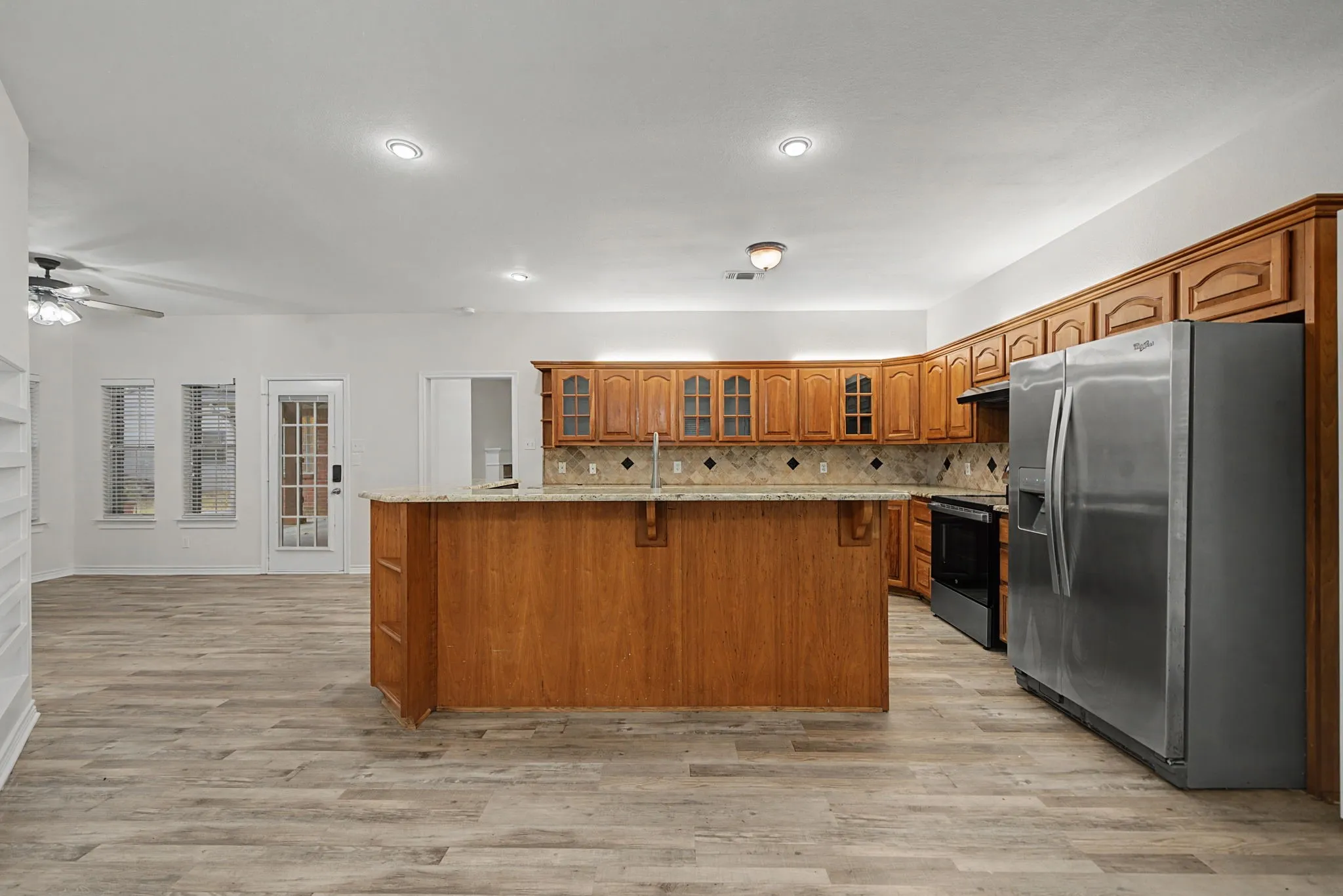 Single Family Residence For Sale in Hunt County , 3051 County Road 3312, Greenville, Texas 75402, 4 Bedroom, 3 Bathroom, 5 Garage spaces, 3,528 Sqft, built in 1996, Preowned, mls#21160030, Real Estate Agent in Greenville, Homes For Sale in Hunt county, Homes For Sale in Greenville, Realtor in Greenville Texas, Real Estate Brokerage Independent Realty Texas, Luminita Cordes Realtor
