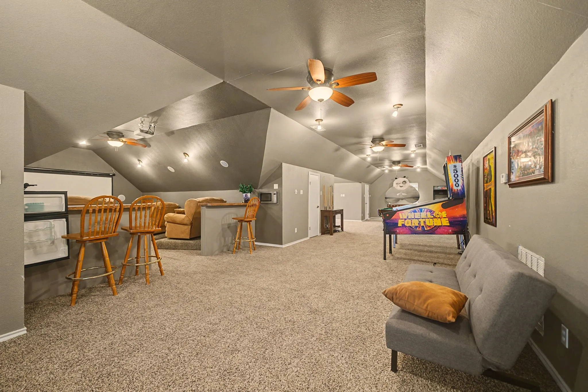 Single Family Residence For Sale in Hunt County , 3051 County Road 3312, Greenville, Texas 75402, 4 Bedroom, 3 Bathroom, 5 Garage spaces, 3,528 Sqft, built in 1996, Preowned, mls#21160030, Real Estate Agent in Greenville, Homes For Sale in Hunt county, Homes For Sale in Greenville, Realtor in Greenville Texas, Real Estate Brokerage Independent Realty Texas, Luminita Cordes Realtor