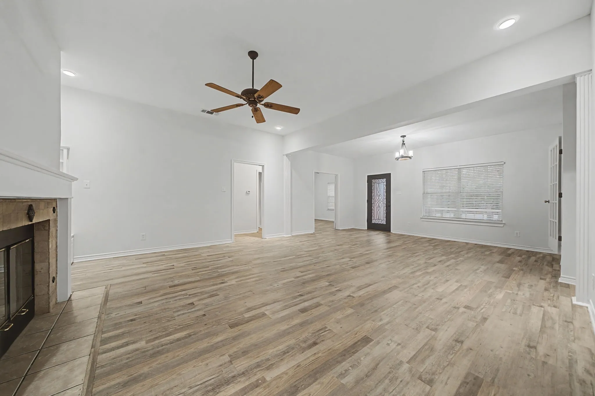 Single Family Residence For Sale in Hunt County , 3051 County Road 3312, Greenville, Texas 75402, 4 Bedroom, 3 Bathroom, 5 Garage spaces, 3,528 Sqft, built in 1996, Preowned, mls#21160030, Real Estate Agent in Greenville, Homes For Sale in Hunt county, Homes For Sale in Greenville, Realtor in Greenville Texas, Real Estate Brokerage Independent Realty Texas, Luminita Cordes Realtor