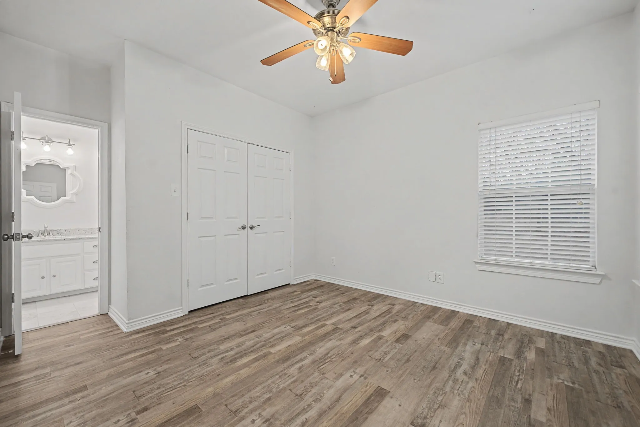Single Family Residence For Sale in Hunt County , 3051 County Road 3312, Greenville, Texas 75402, 4 Bedroom, 3 Bathroom, 5 Garage spaces, 3,528 Sqft, built in 1996, Preowned, mls#21160030, Real Estate Agent in Greenville, Homes For Sale in Hunt county, Homes For Sale in Greenville, Realtor in Greenville Texas, Real Estate Brokerage Independent Realty Texas, Luminita Cordes Realtor