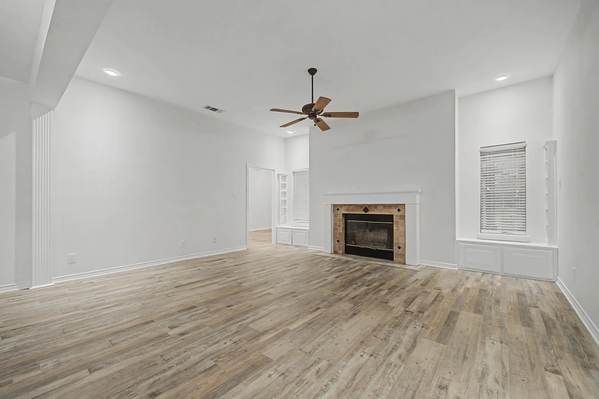 Single Family Residence For Sale in Hunt County , 3051 County Road 3312, Greenville, Texas 75402, 4 Bedroom, 3 Bathroom, 5 Garage spaces, 3,528 Sqft, built in 1996, Preowned, mls#21160030, Real Estate Agent in Greenville, Homes For Sale in Hunt county, Homes For Sale in Greenville, Realtor in Greenville Texas, Real Estate Brokerage Independent Realty Texas, Luminita Cordes Realtor
