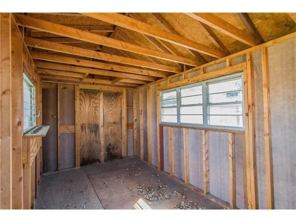 Single Family Residence For Rent in Tarrant County , 1080 W Hills Terrace, Saginaw, Texas 76179, 3 Bedrooms, 2 Bathrooms, 2 Garage spaces, 1,617 Sqft, built in 1984, Preowned, Price $1,850, mls#21166373, Real Estate Agent in Saginaw, Homes For Rent in Tarrant county, Homes For Rent in Saginaw, Realtor in Saginaw Texas, Real Estate Brokerage Independent Realty Texas, Luminita Cordes Realtor