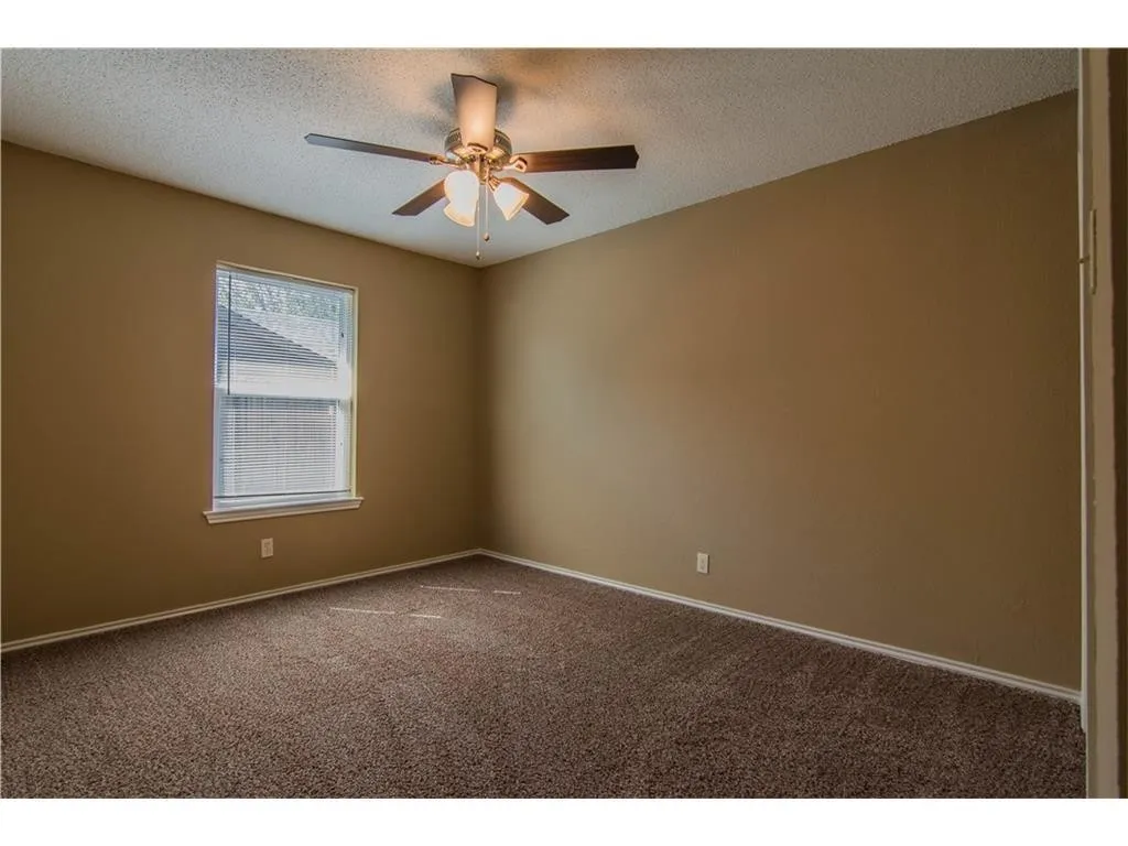Single Family Residence For Rent in Tarrant County , 1080 W Hills Terrace, Saginaw, Texas 76179, 3 Bedrooms, 2 Bathrooms, 2 Garage spaces, 1,617 Sqft, built in 1984, Preowned, Price $1,850, mls#21166373, Real Estate Agent in Saginaw, Homes For Rent in Tarrant county, Homes For Rent in Saginaw, Realtor in Saginaw Texas, Real Estate Brokerage Independent Realty Texas, Luminita Cordes Realtor