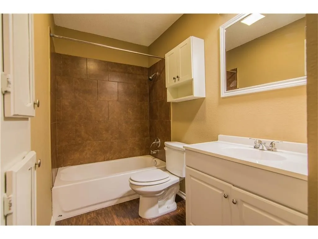 Single Family Residence For Rent in Tarrant County , 1080 W Hills Terrace, Saginaw, Texas 76179, 3 Bedrooms, 2 Bathrooms, 2 Garage spaces, 1,617 Sqft, built in 1984, Preowned, Price $1,850, mls#21166373, Real Estate Agent in Saginaw, Homes For Rent in Tarrant county, Homes For Rent in Saginaw, Realtor in Saginaw Texas, Real Estate Brokerage Independent Realty Texas, Luminita Cordes Realtor