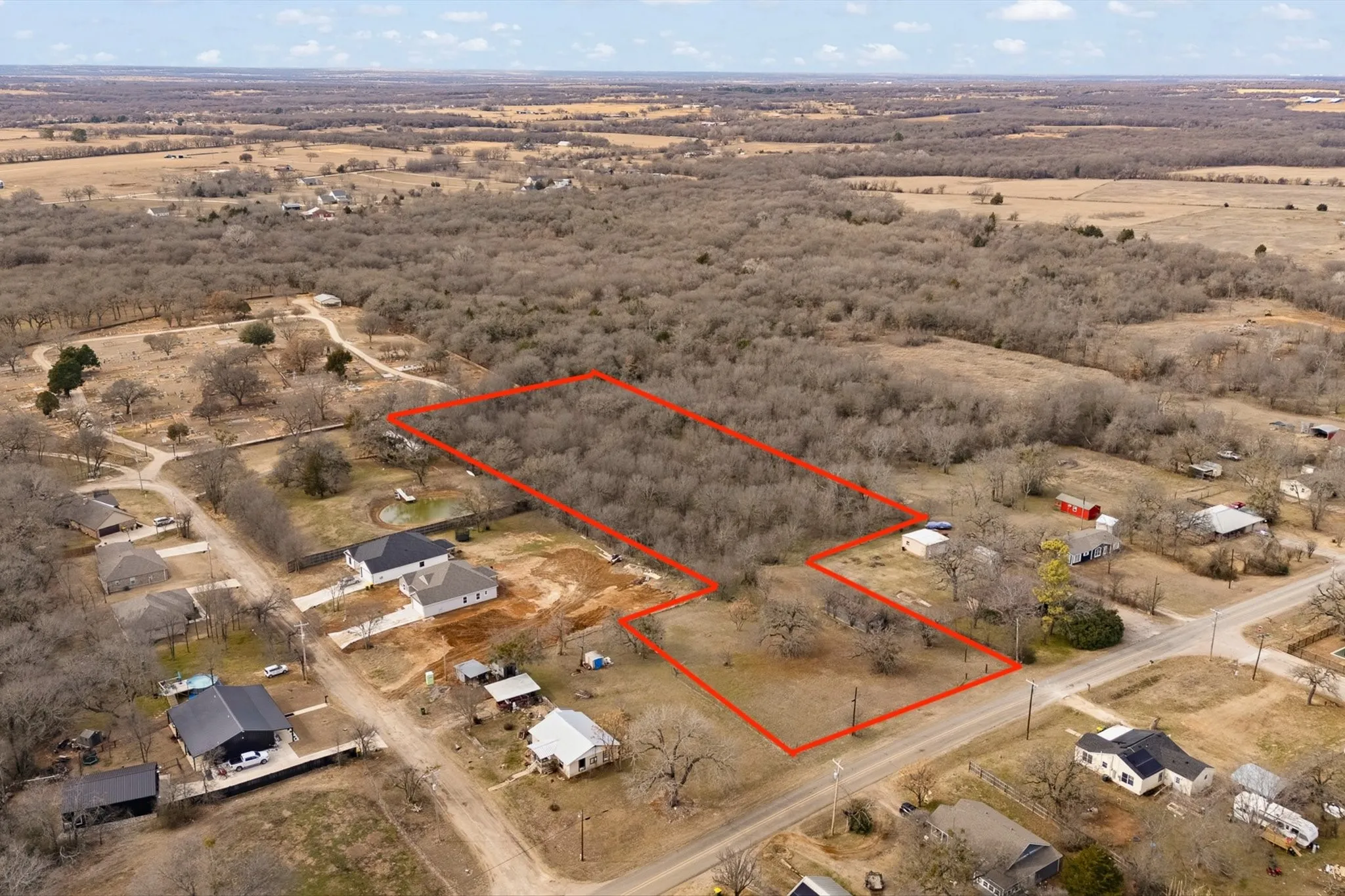 Recent winter pics show new homes built on adjoining land & sandy soil of area