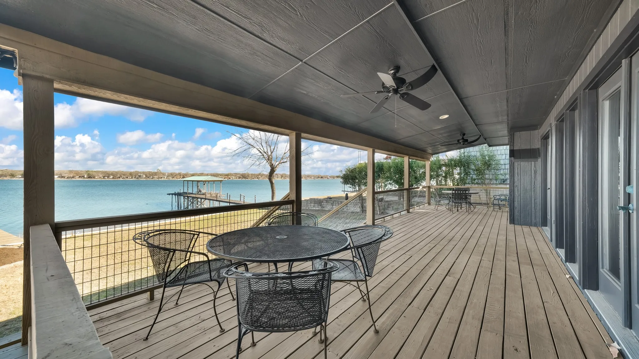 Single Family Residence For Sale in Parker County , 1004 W Lake Drive, Weatherford, Texas 76087, 2 Bedroom, 2 Bathroom, 2 Garage spaces, 1,590 Sqft, built in 0, Preowned, mls#21166190, Real Estate Agent in Weatherford, Homes For Sale in Parker county, Homes For Sale in Weatherford, Realtor in Weatherford Texas, Real Estate Brokerage Independent Realty Texas, Luminita Cordes Realtor