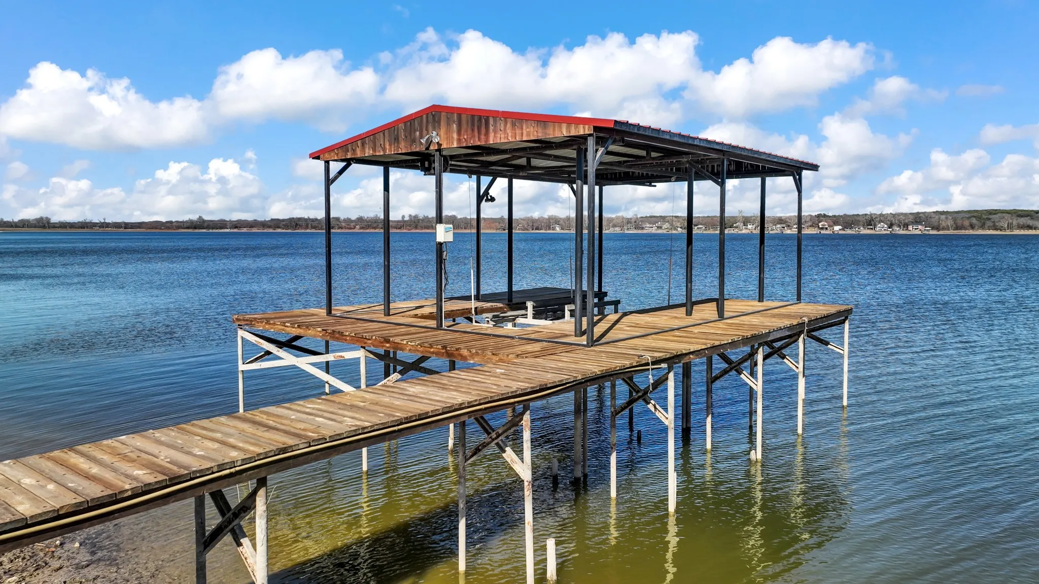 Single Family Residence For Sale in Parker County , 1004 W Lake Drive, Weatherford, Texas 76087, 2 Bedroom, 2 Bathroom, 2 Garage spaces, 1,590 Sqft, built in 0, Preowned, mls#21166190, Real Estate Agent in Weatherford, Homes For Sale in Parker county, Homes For Sale in Weatherford, Realtor in Weatherford Texas, Real Estate Brokerage Independent Realty Texas, Luminita Cordes Realtor