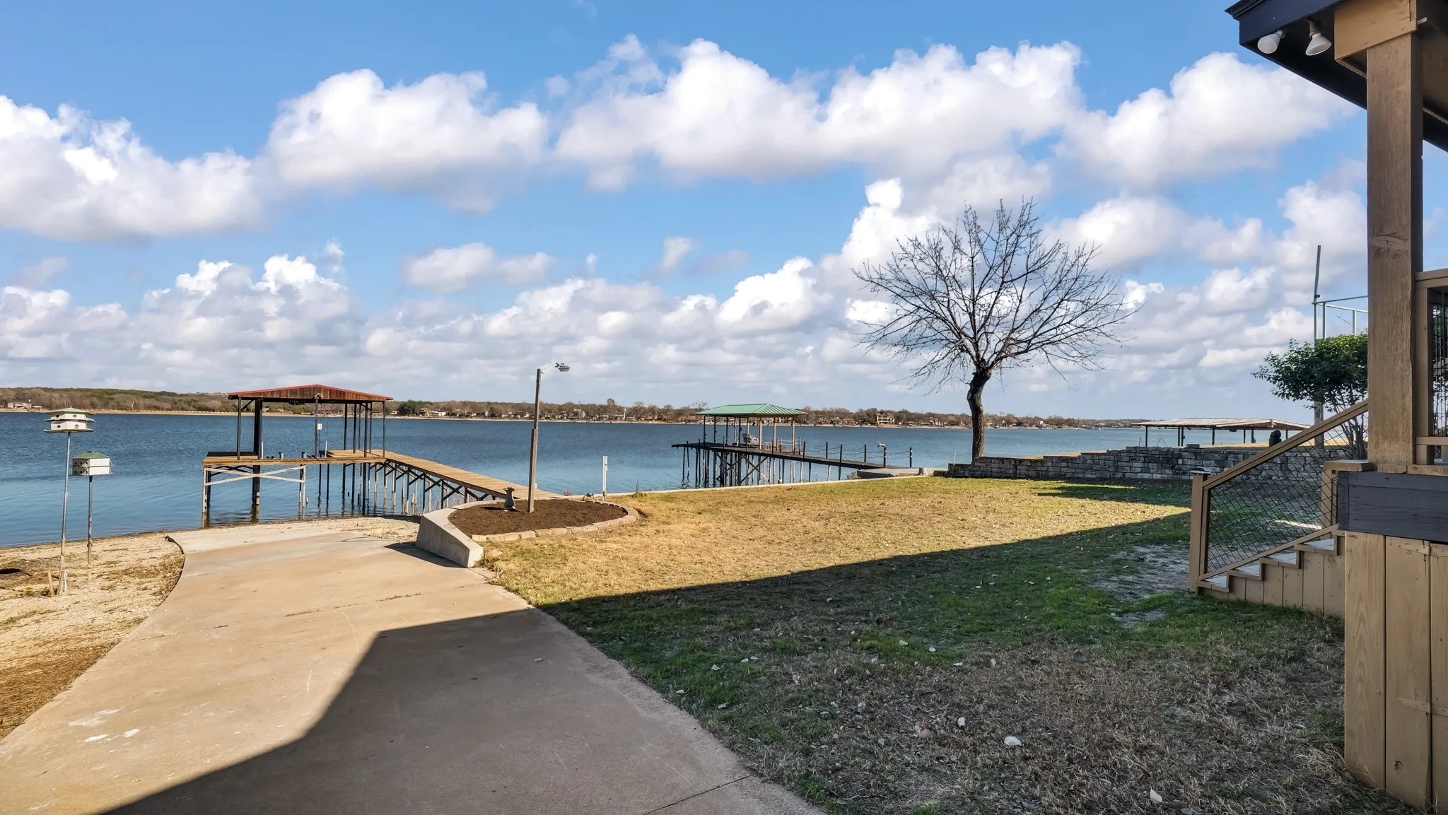 Single Family Residence For Sale in Parker County , 1004 W Lake Drive, Weatherford, Texas 76087, 2 Bedroom, 2 Bathroom, 2 Garage spaces, 1,590 Sqft, built in 0, Preowned, mls#21166190, Real Estate Agent in Weatherford, Homes For Sale in Parker county, Homes For Sale in Weatherford, Realtor in Weatherford Texas, Real Estate Brokerage Independent Realty Texas, Luminita Cordes Realtor