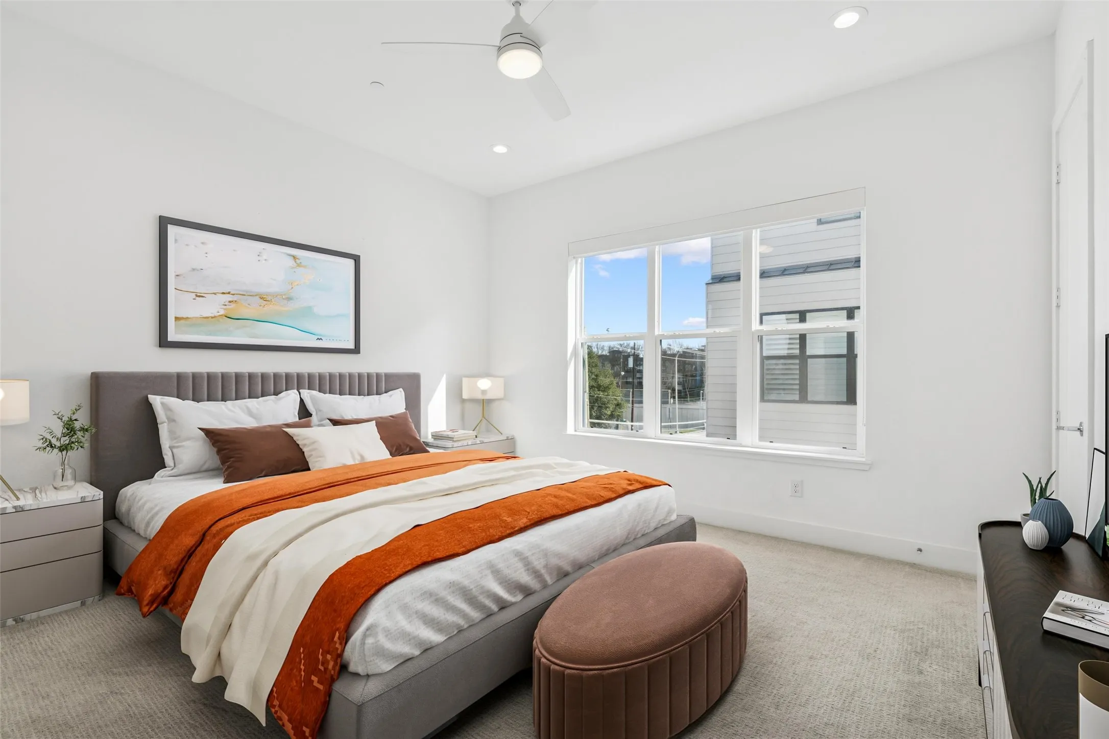 Townhouse For Sale in Dallas County , 3081 Chimes Street, Dallas, Texas 75219, 4 Bedroom, 5 Bathroom, 2 Garage spaces, 2,871 Sqft, built in 2020, Preowned, mls#21165538, Real Estate Agent in Dallas, Homes For Sale in Dallas county, Homes For Sale in Dallas, Realtor in Dallas Texas, Real Estate Brokerage Independent Realty Texas, Luminita Cordes Realtor