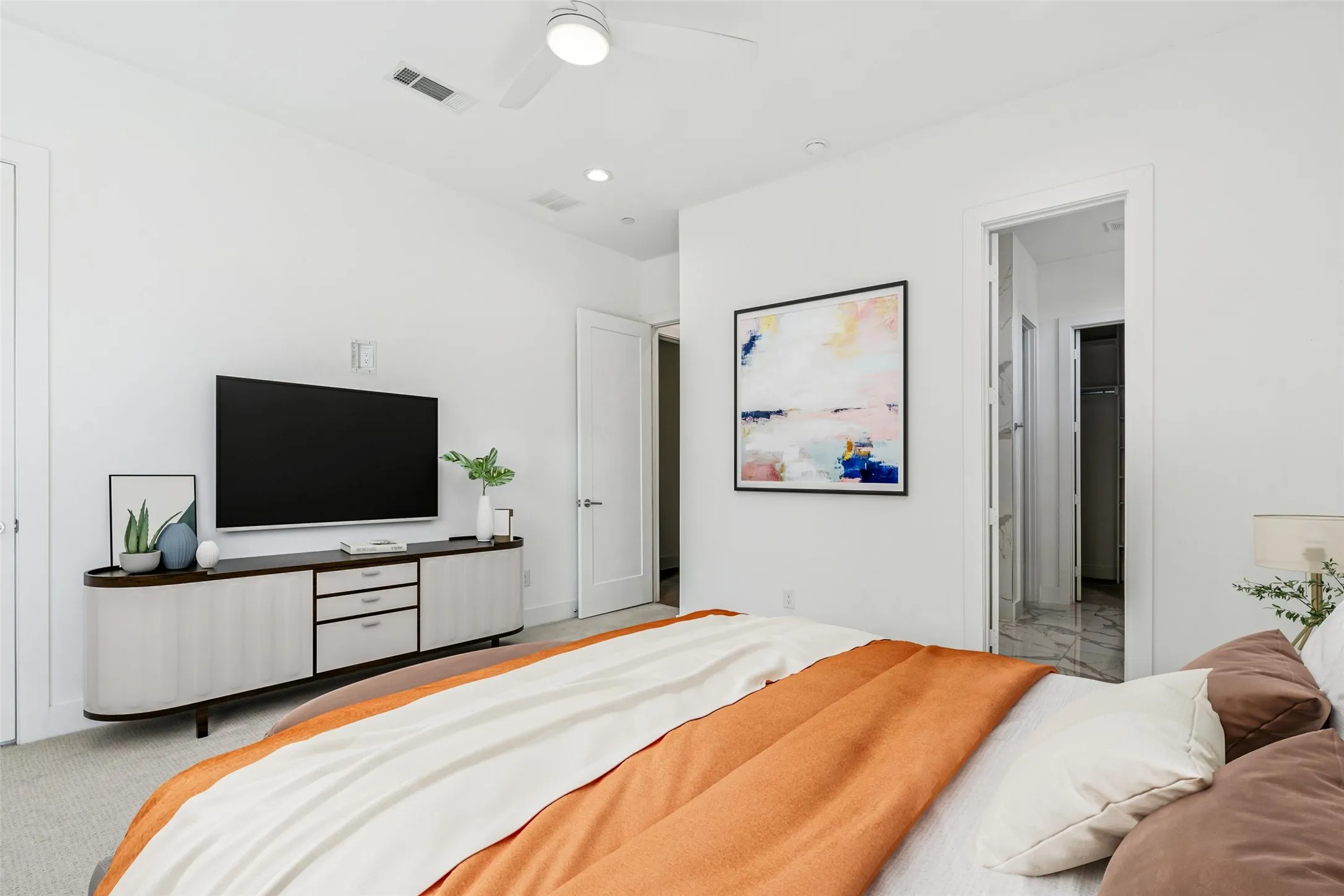Townhouse For Sale in Dallas County , 3081 Chimes Street, Dallas, Texas 75219, 4 Bedroom, 5 Bathroom, 2 Garage spaces, 2,871 Sqft, built in 2020, Preowned, mls#21165538, Real Estate Agent in Dallas, Homes For Sale in Dallas county, Homes For Sale in Dallas, Realtor in Dallas Texas, Real Estate Brokerage Independent Realty Texas, Luminita Cordes Realtor