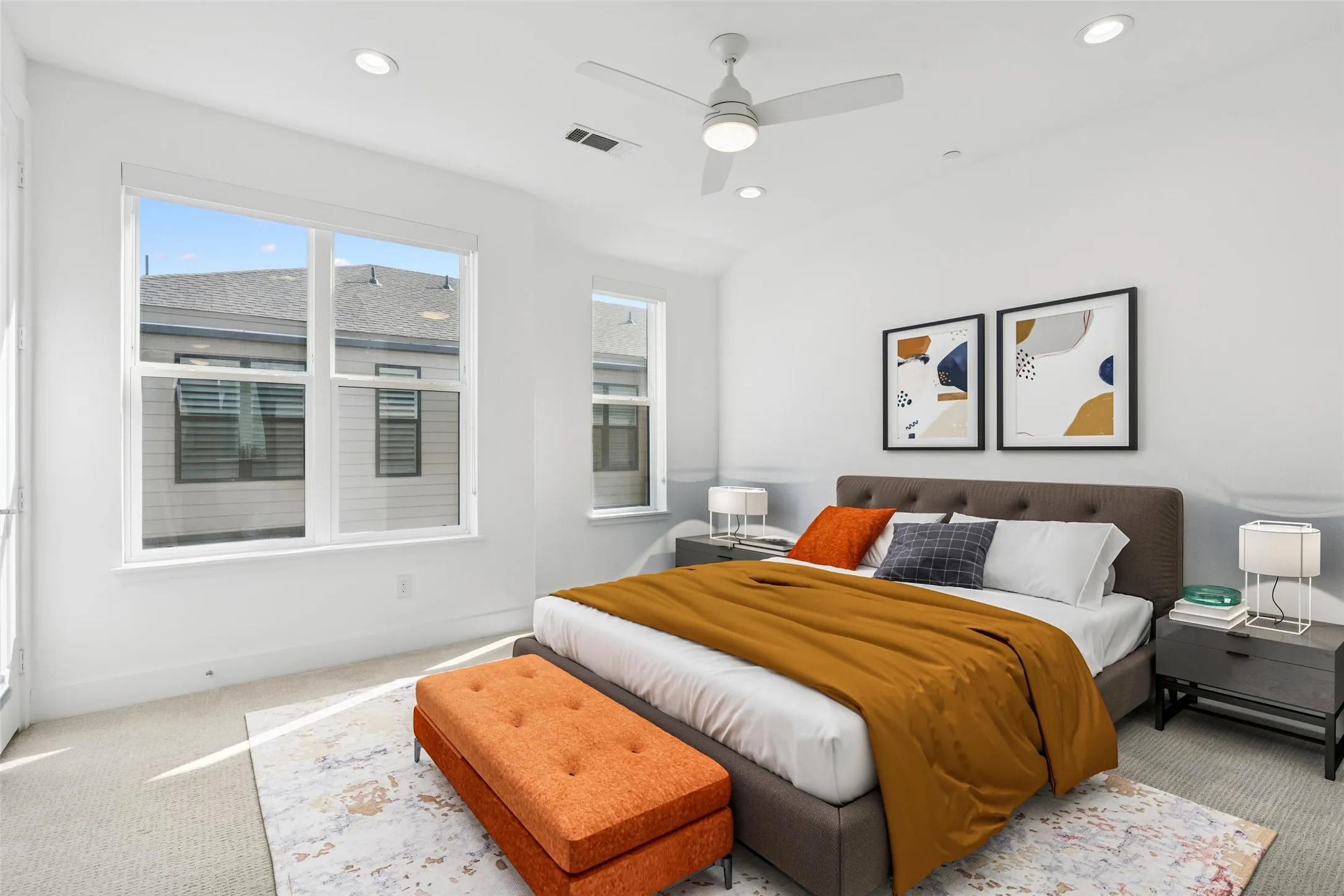 Townhouse For Sale in Dallas County , 3081 Chimes Street, Dallas, Texas 75219, 4 Bedroom, 5 Bathroom, 2 Garage spaces, 2,871 Sqft, built in 2020, Preowned, mls#21165538, Real Estate Agent in Dallas, Homes For Sale in Dallas county, Homes For Sale in Dallas, Realtor in Dallas Texas, Real Estate Brokerage Independent Realty Texas, Luminita Cordes Realtor