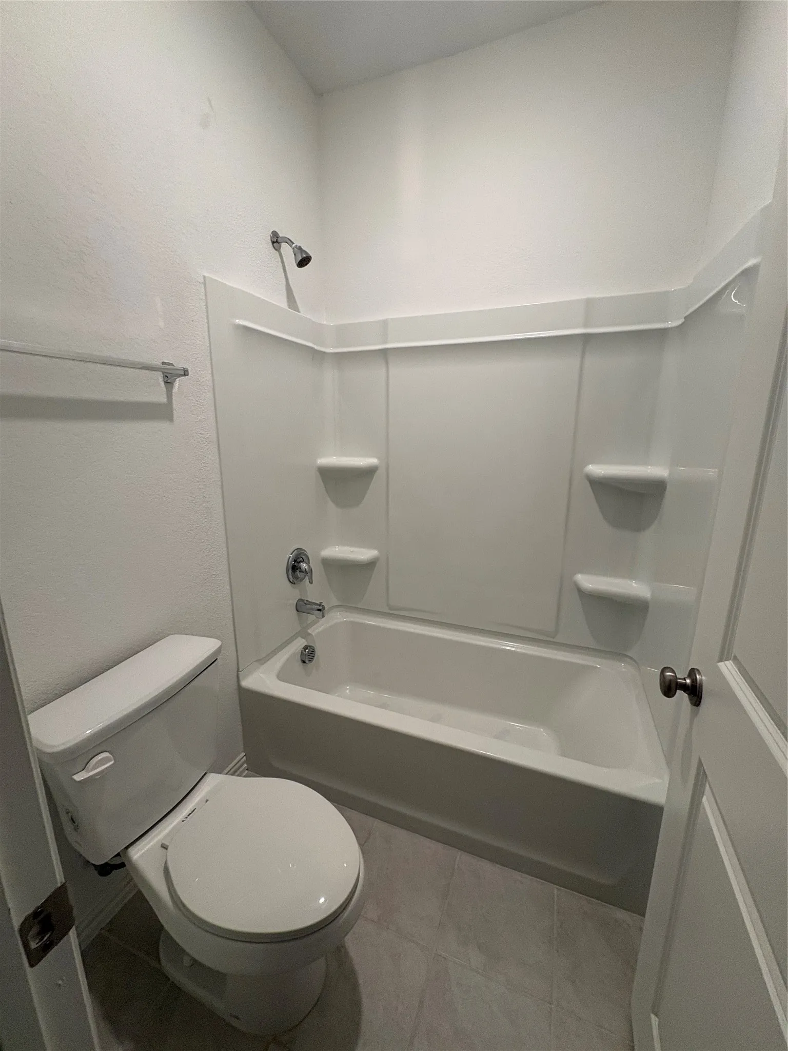 Single Family Residence For Rent in Kaufman County , 1736 Everglades Drive, Forney, Texas 75126, 3 Bedroom, 3 Bathroom, 2 Garage spaces, 2,333 Sqft, built in 2022, New Construction - Complete, mls#21166512, Real Estate Agent in Forney, Homes For Rent in Kaufman county, Homes For Rent in Forney, Realtor in Forney Texas, Real Estate Brokerage Independent Realty Texas, Luminita Cordes Realtor