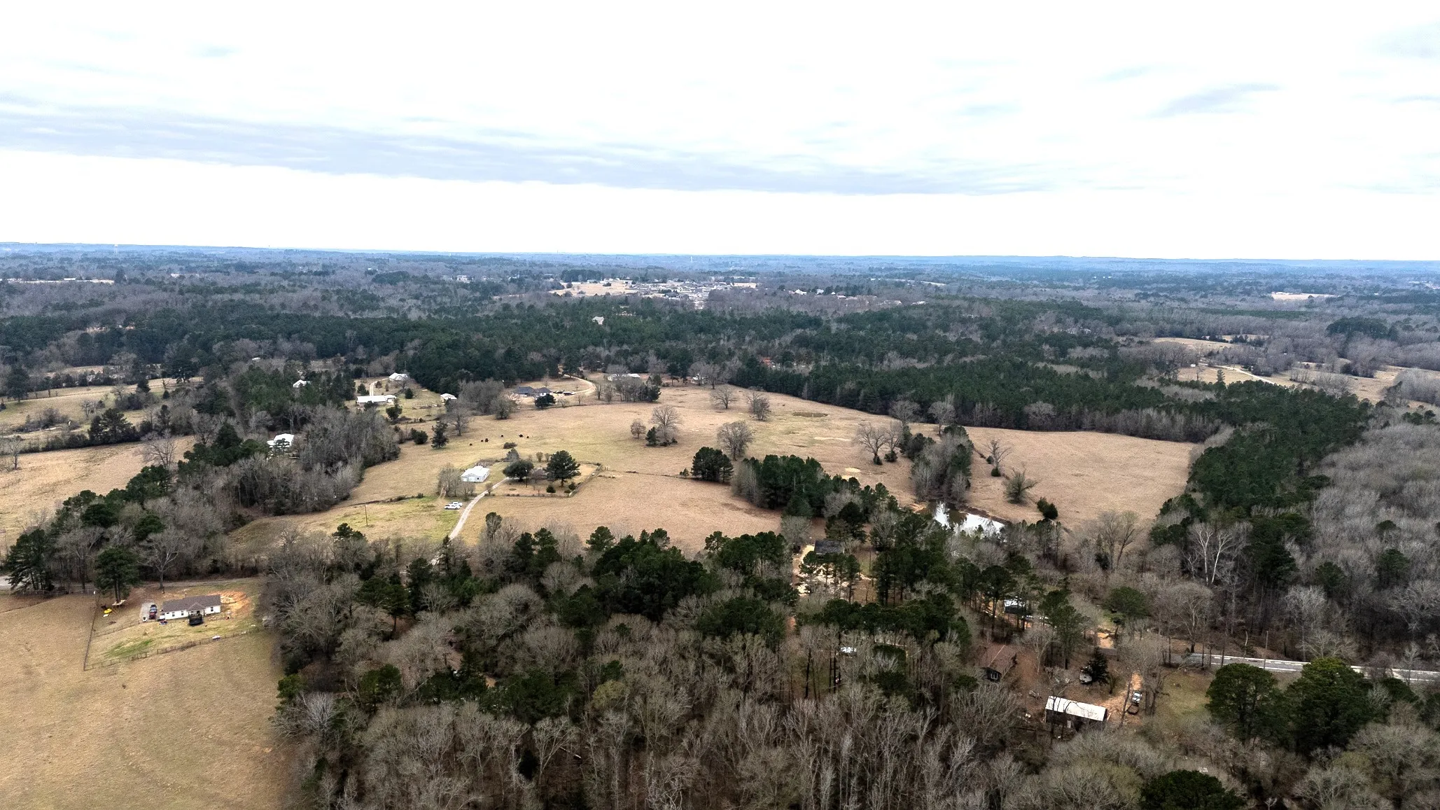 Farm For Sale in Smith County , 12987 County Road 452, Lindale, Texas 75771, 3 Bedrooms, 2 Bathrooms, 2 Garage spaces, 2,042 Sqft, built in 1994, Preowned, Price $995,000, mls#21166419, Real Estate Agent in Lindale, Homes For Sale in Smith county, Homes For Sale in Lindale, Realtor in Lindale Texas, Real Estate Brokerage Independent Realty Texas, Luminita Cordes Realtor